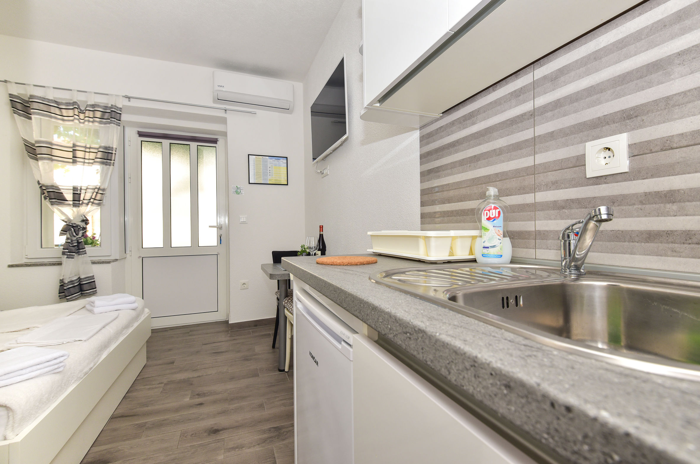 Apartments Bernarda 66331-A1