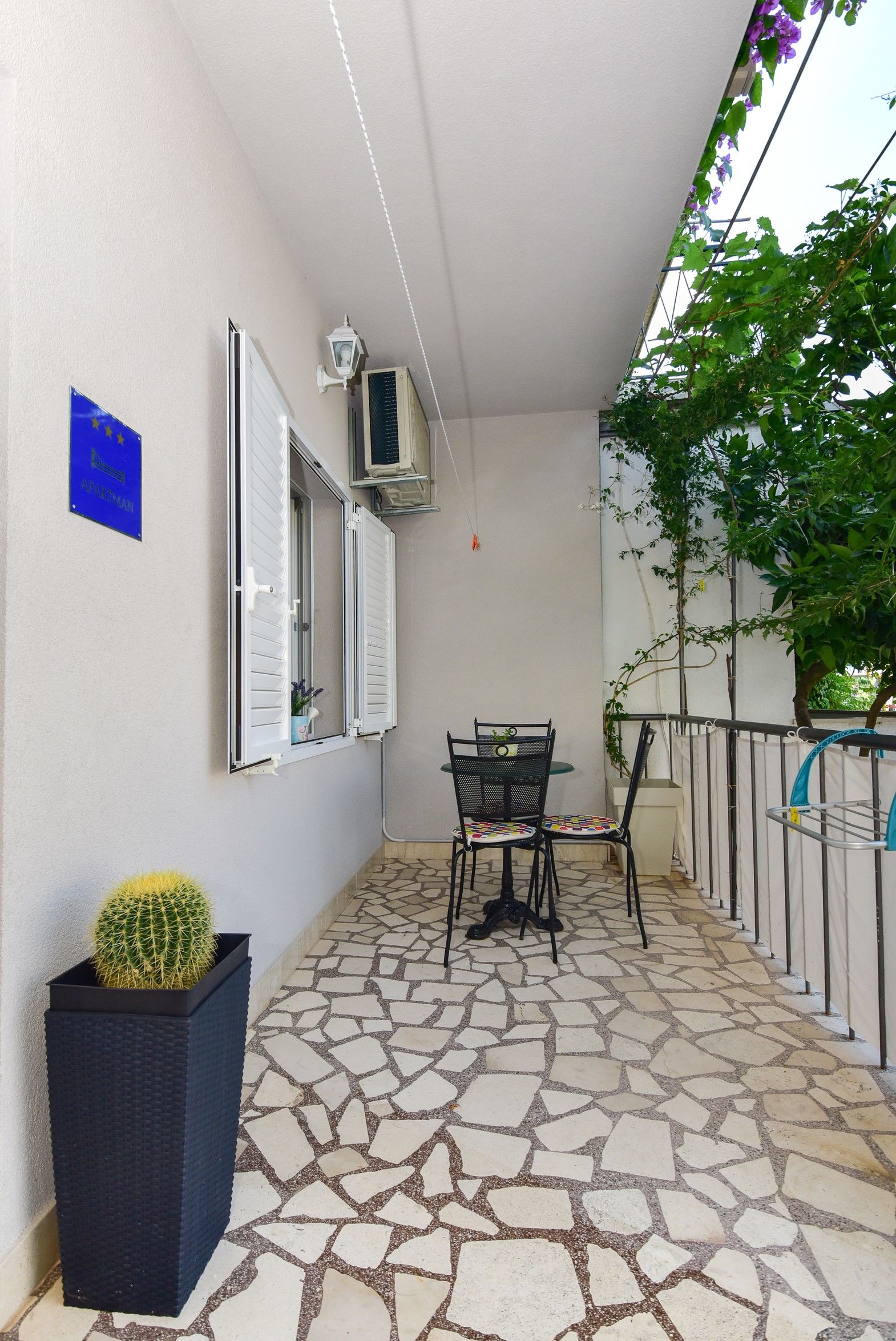 Apartments Bernarda 66331-A2