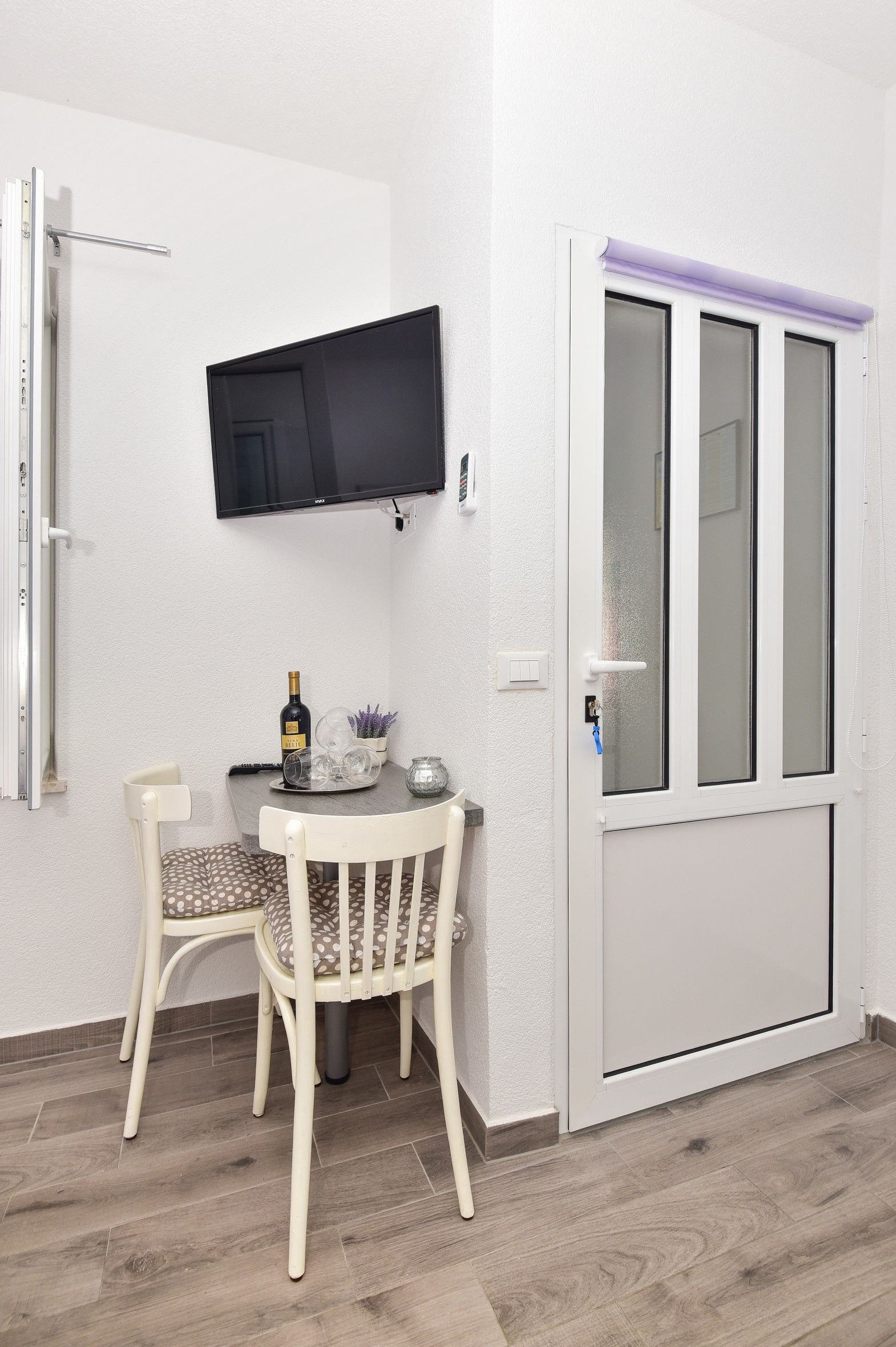 Apartments Bernarda 66331-A2