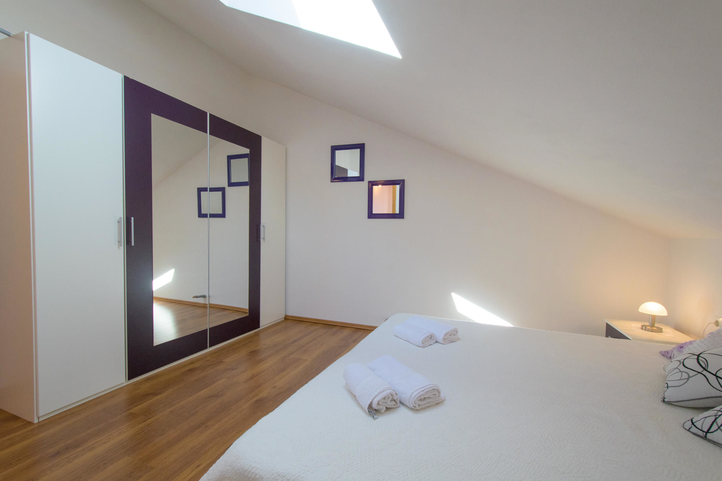 Apartments Mladenka 62176-A8