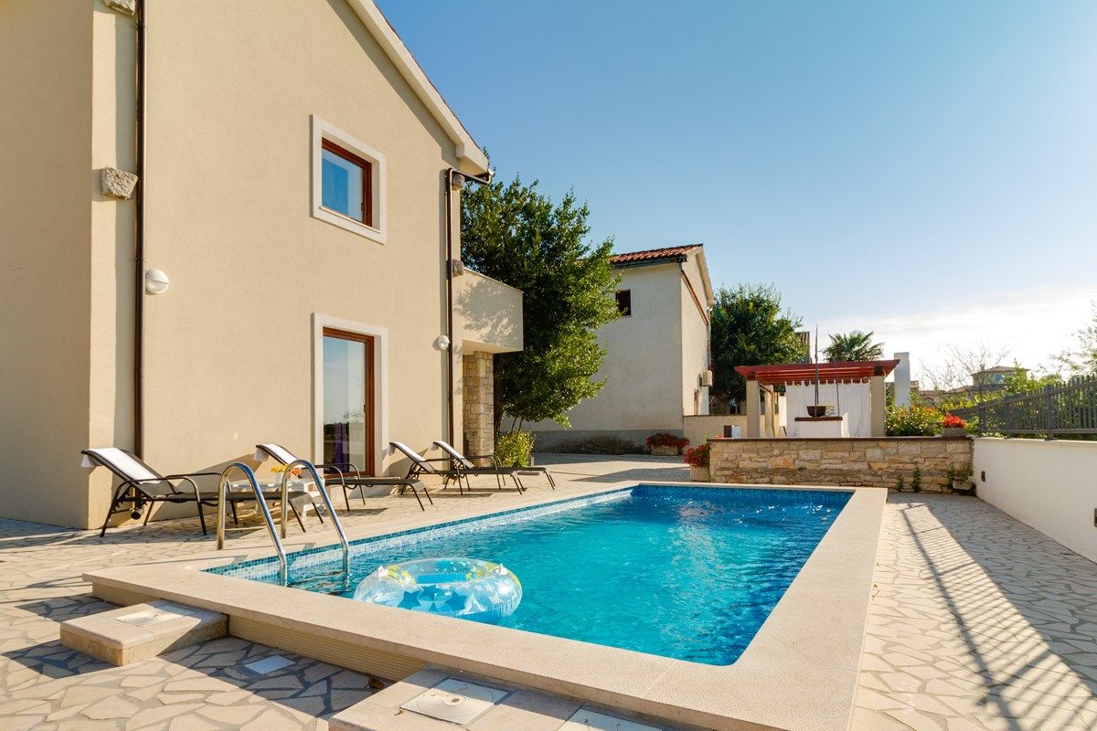 Villa Agneza 74069-K1