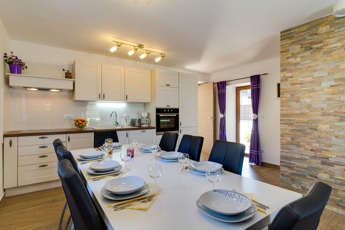 Villa Agneza 74069-K1