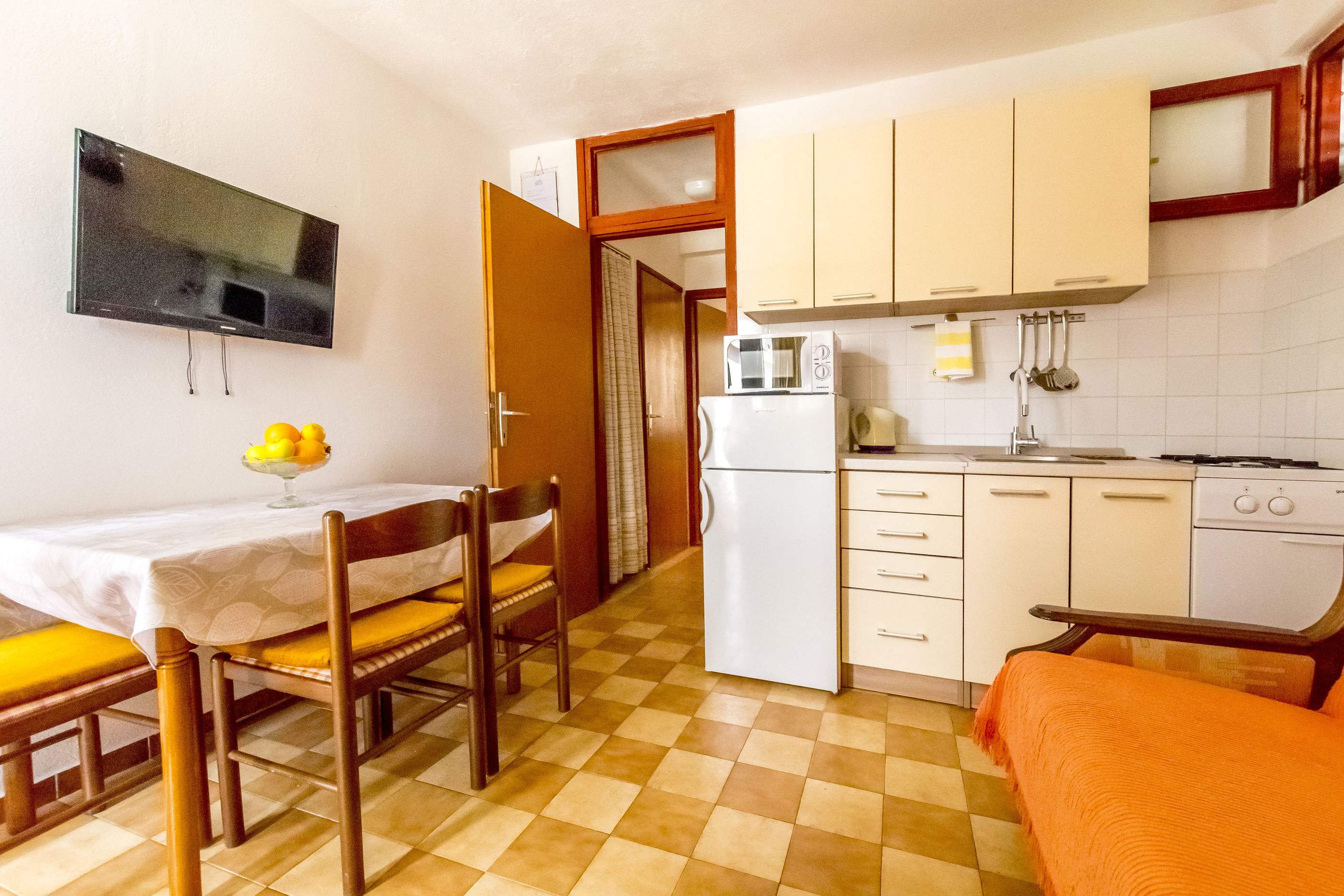 Apartments Mira Mark 66841-A2