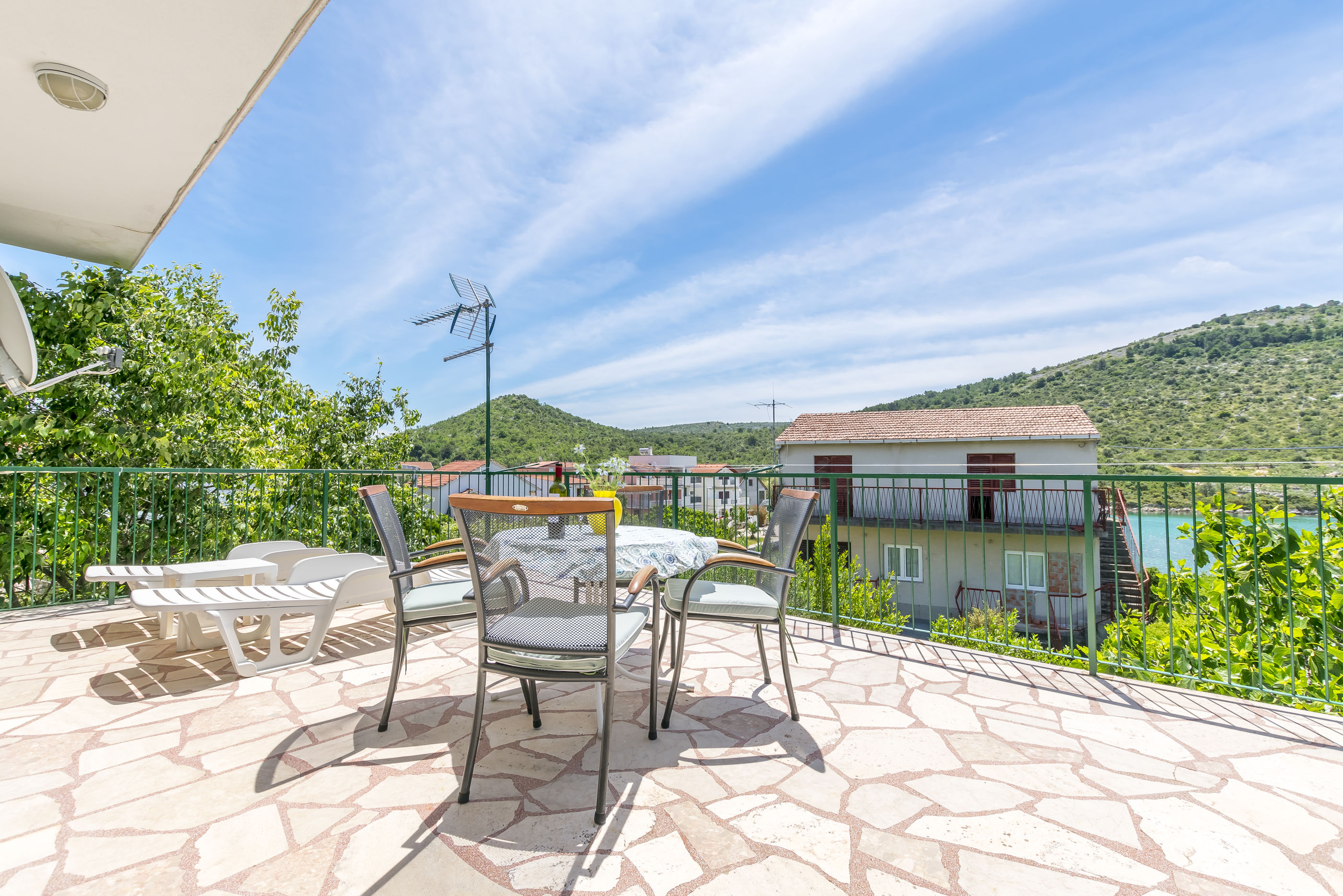 House Sunčani dvori 39251-K1