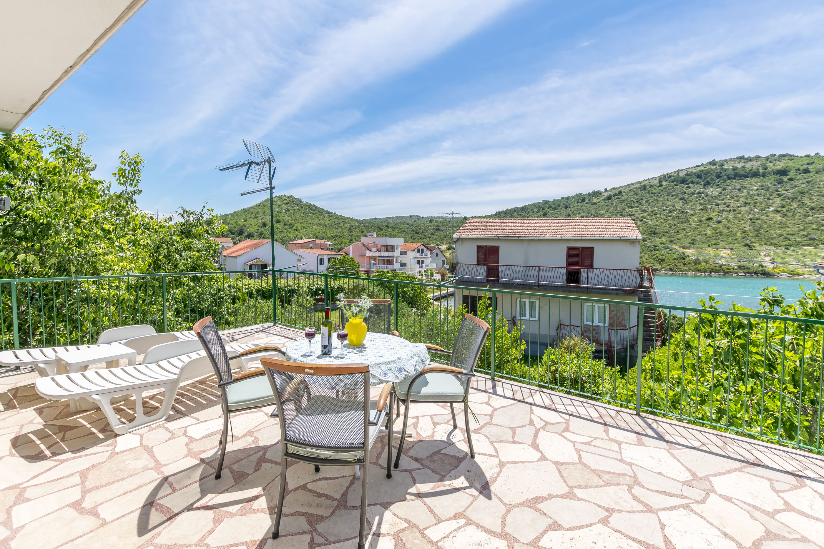House Sunčani dvori 39251-K1