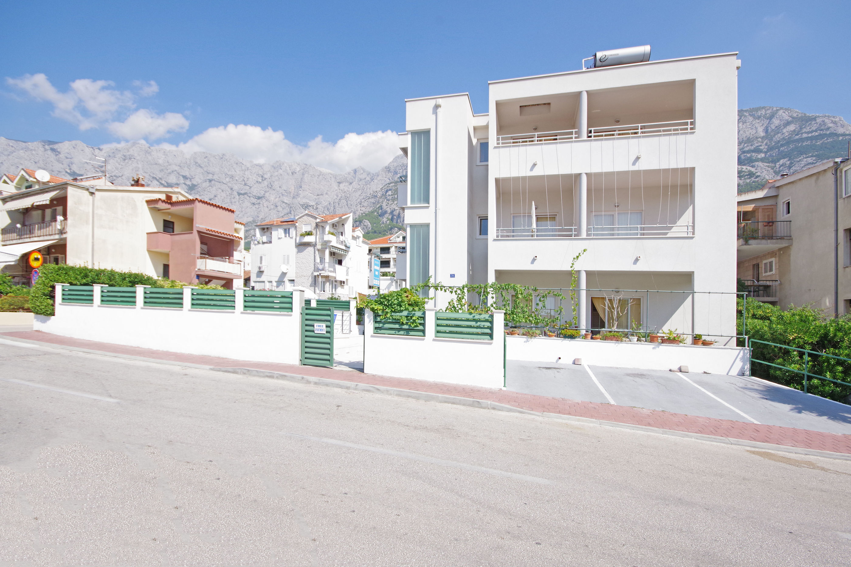 Apartments Slobodanka 36121-A1