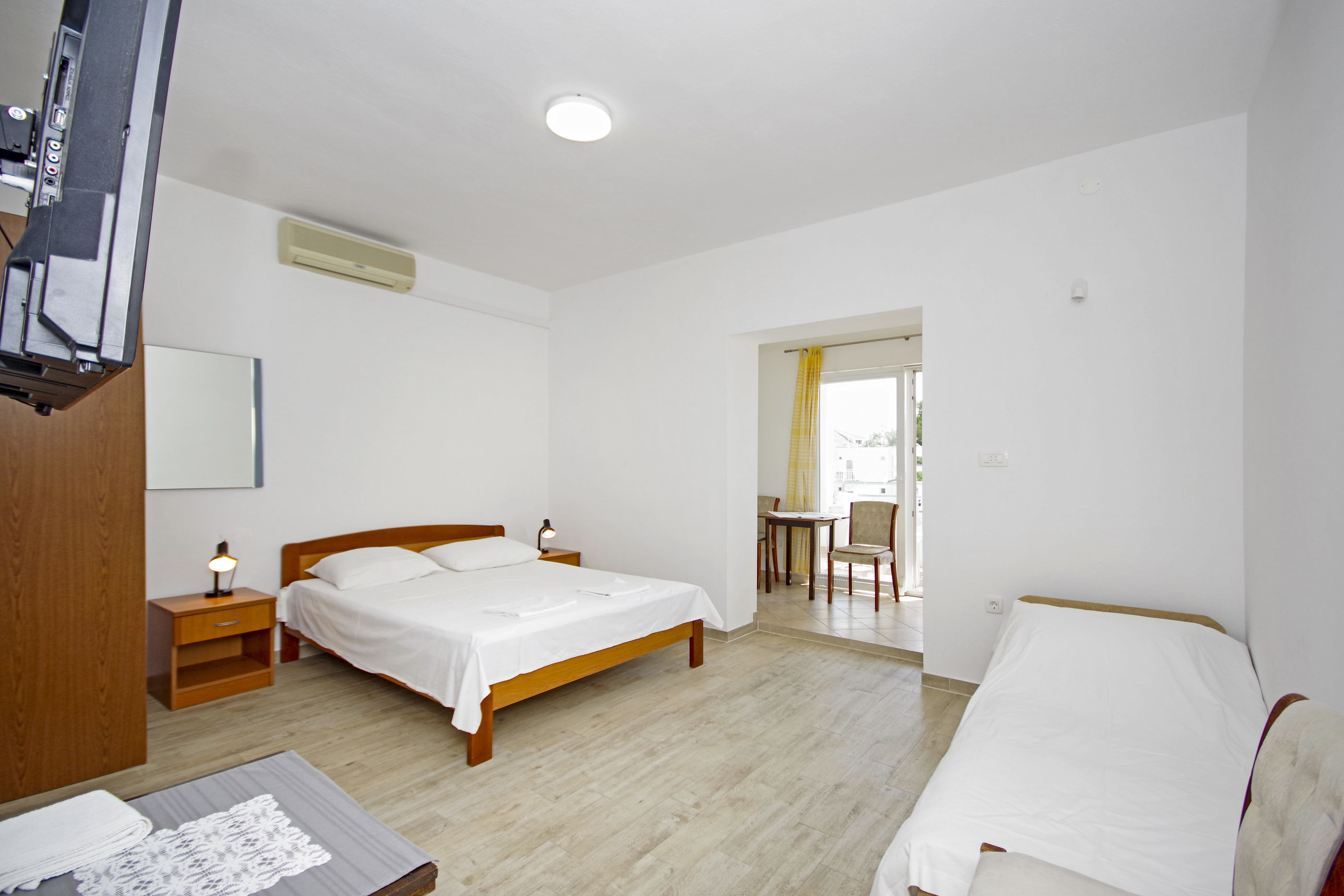 Apartments Slobodanka 36121-A2
