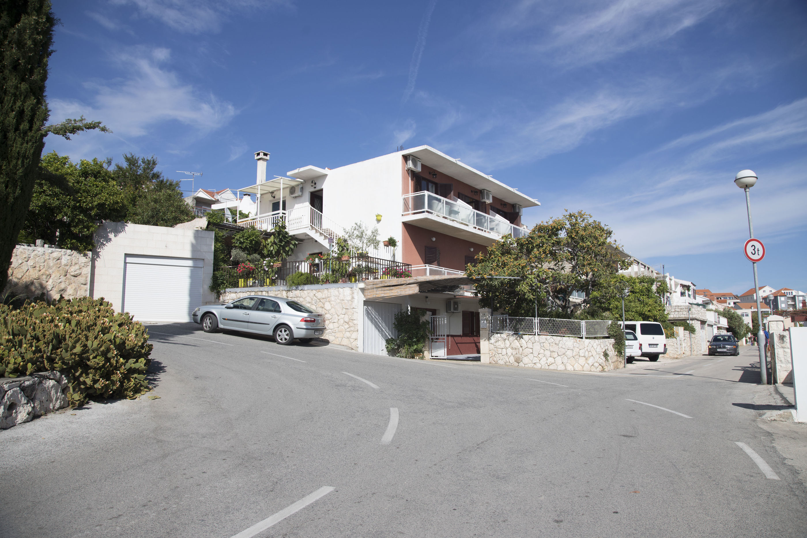 Apartments and Rooms Nikol 67161-S1
