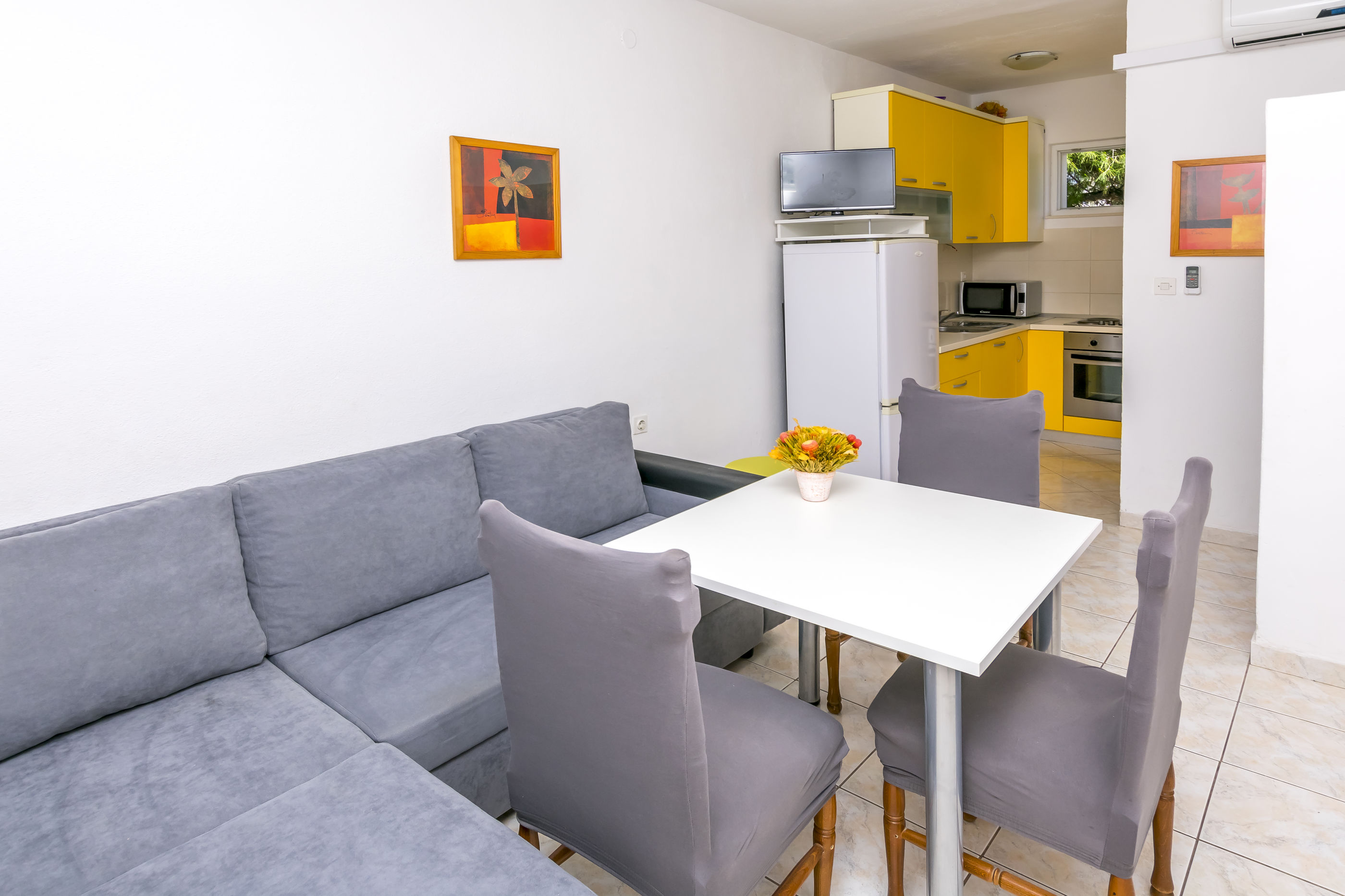 Apartments Vinčić 49931-A2