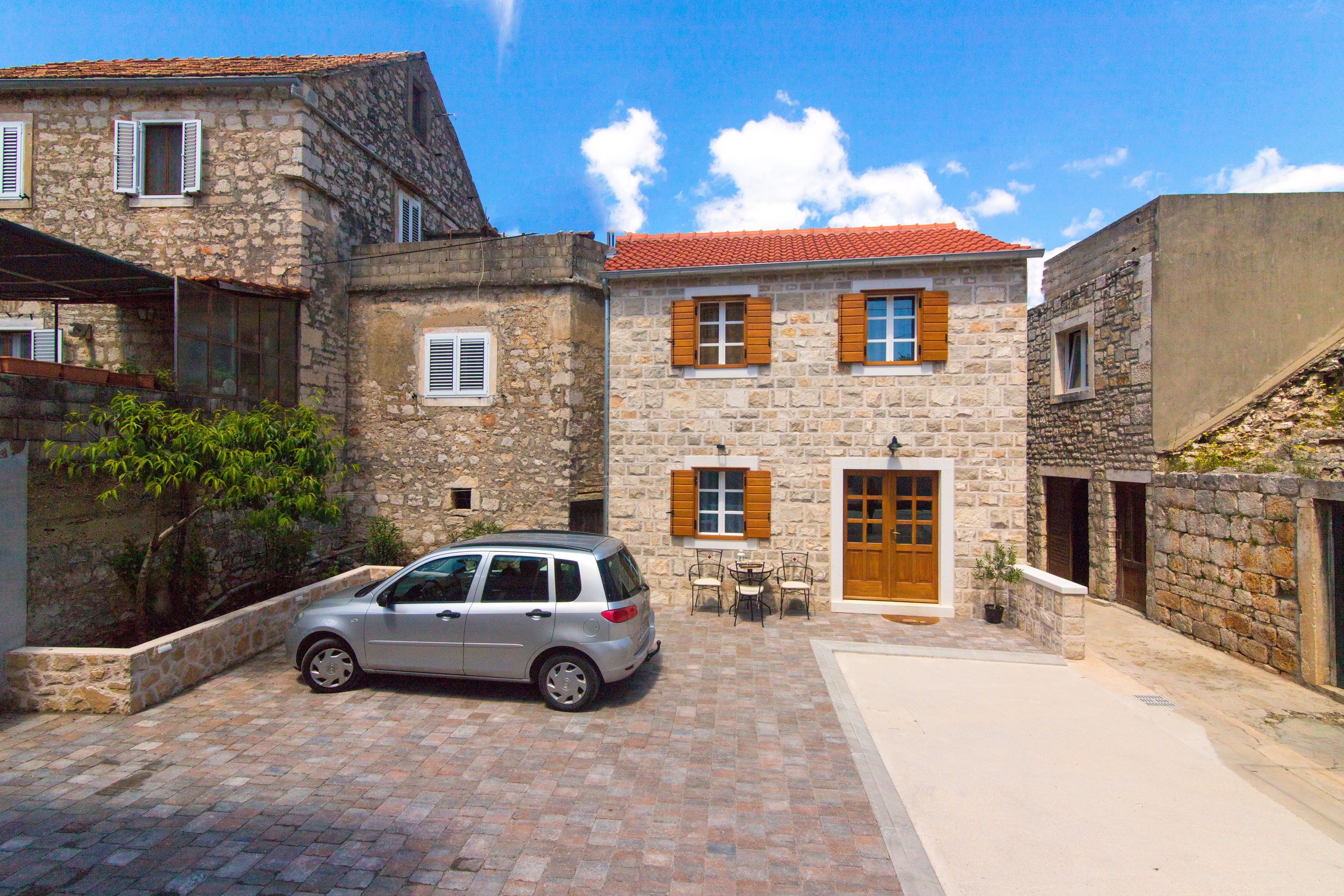House Tia 11861-K1