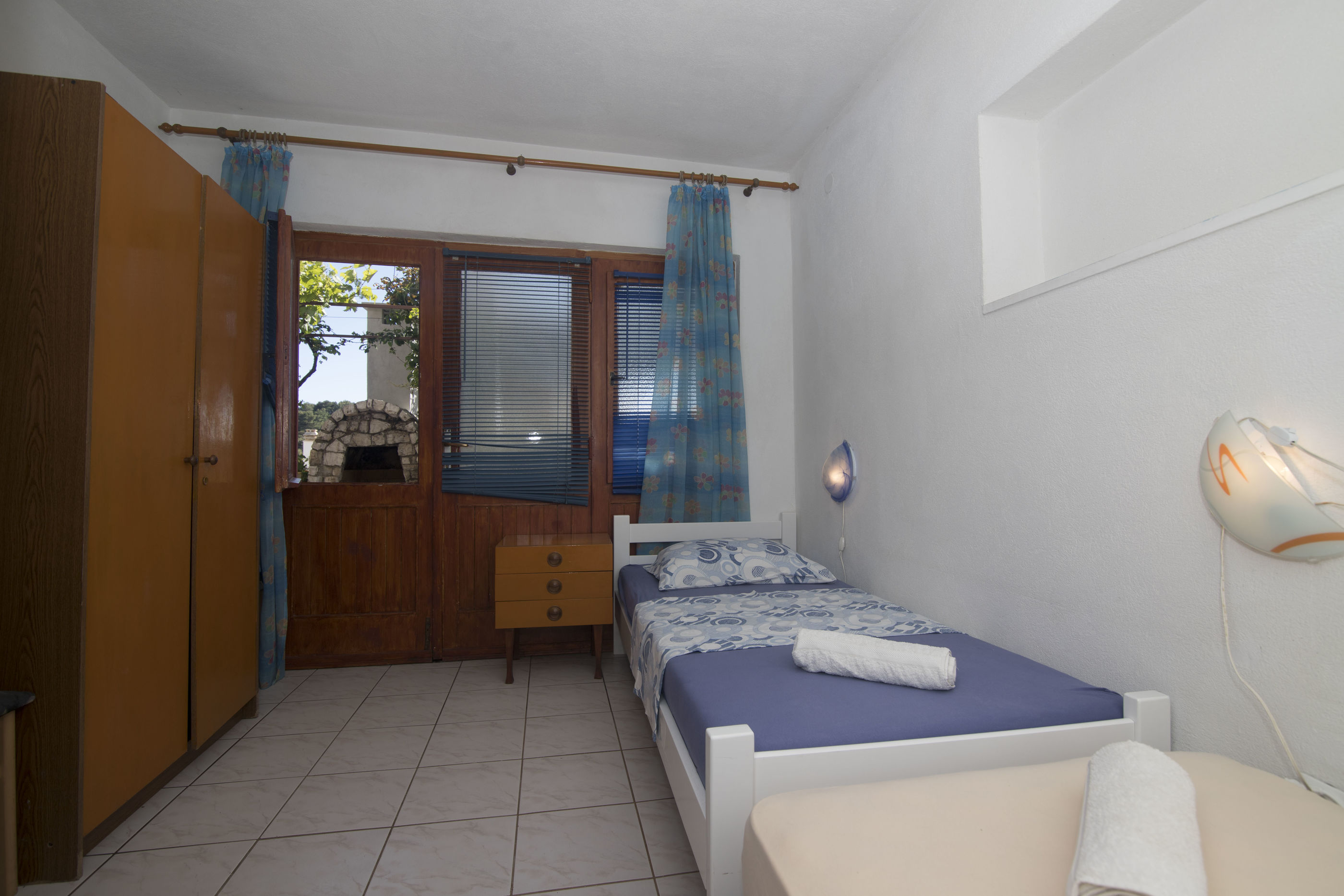 Apartments and Rooms Nikol 67161-A1