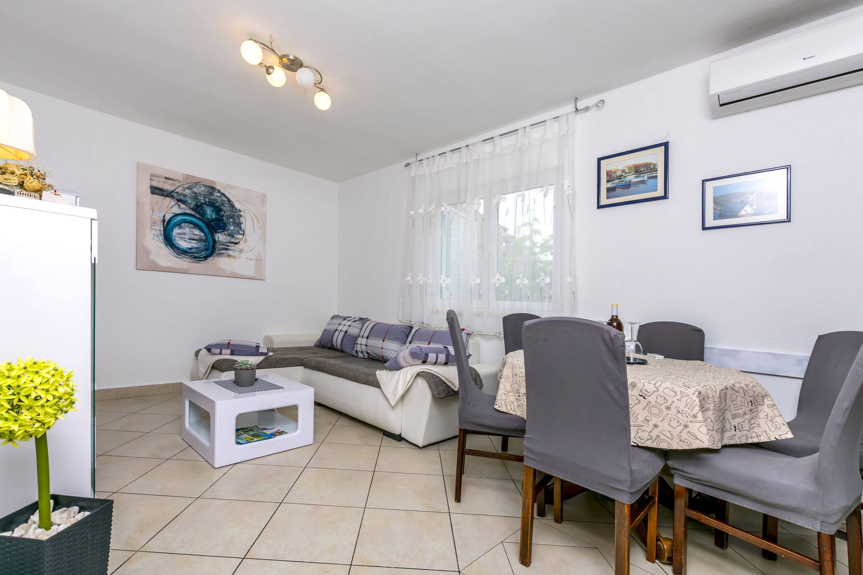 Apartments Roje 10991-A1