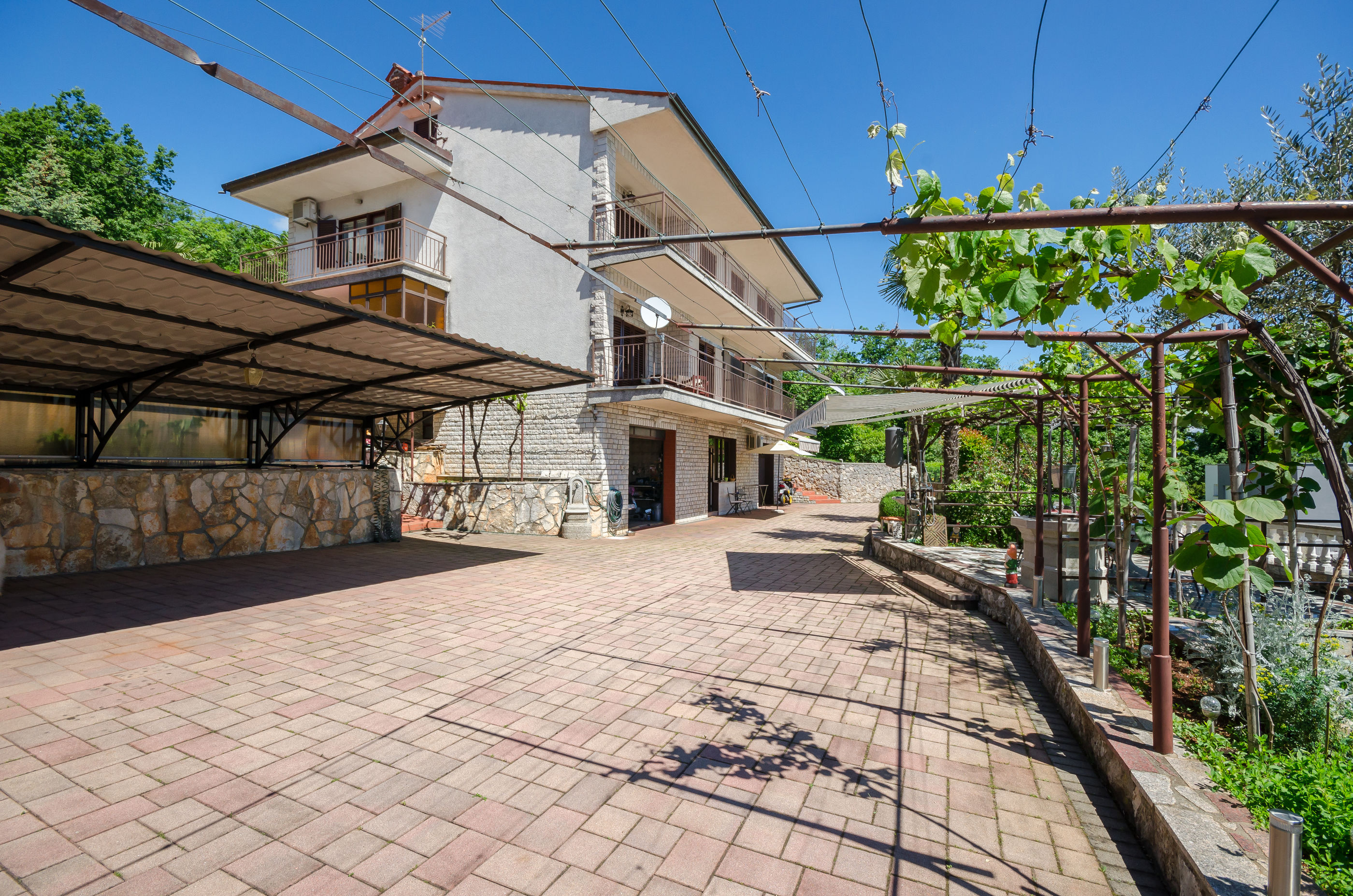 Apartments Zeljko 86741-A1