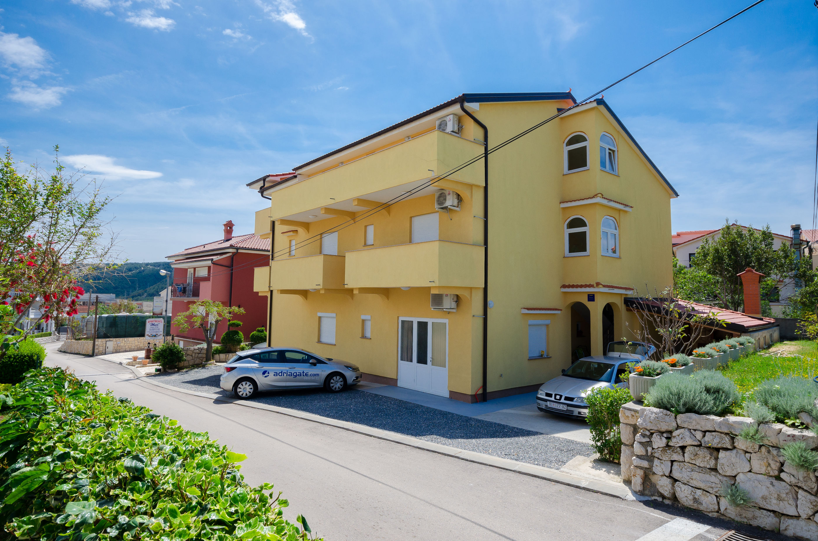 Apartments Mirjana Accommodation in Rab
