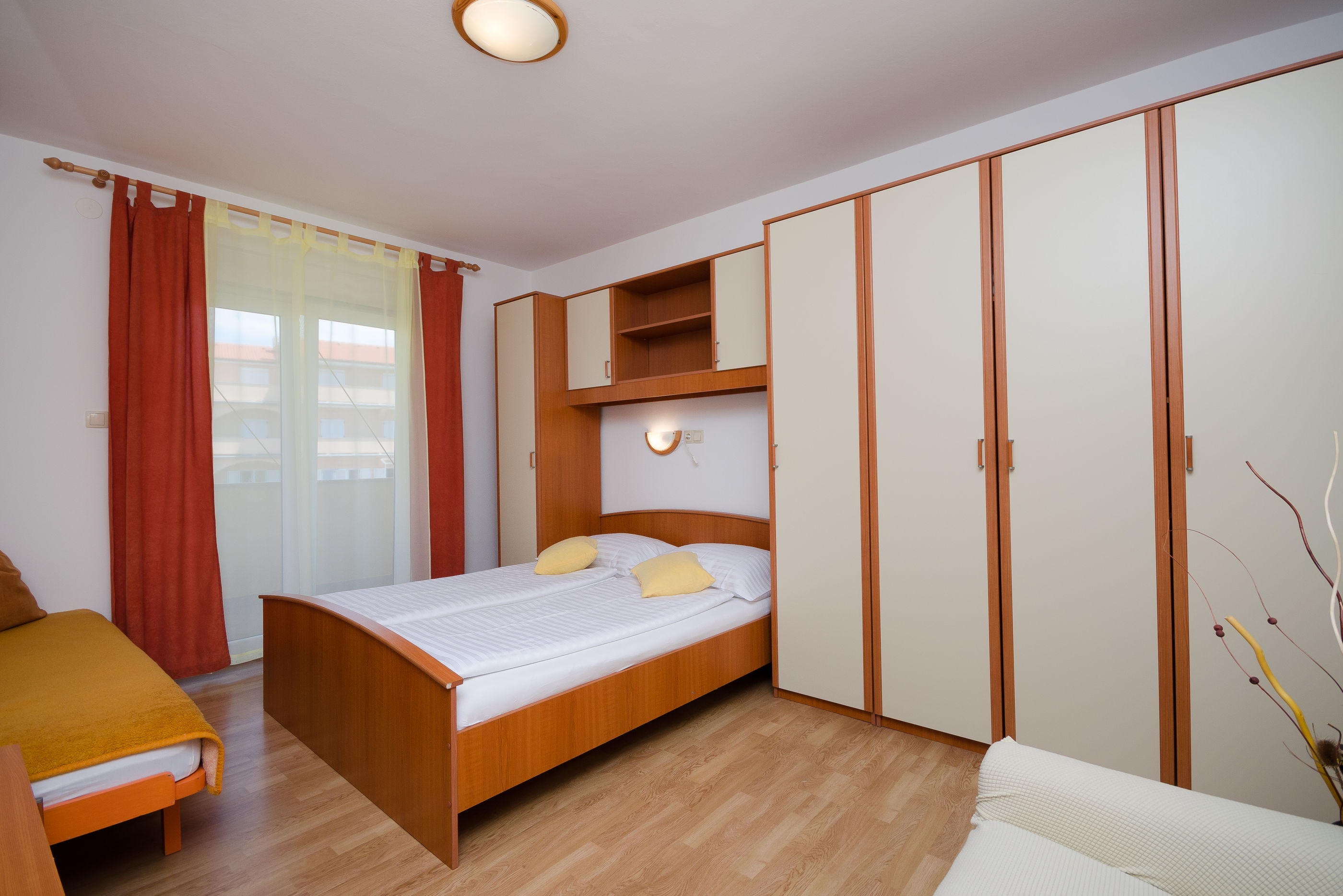 Apartments Mirjana 86911-A3