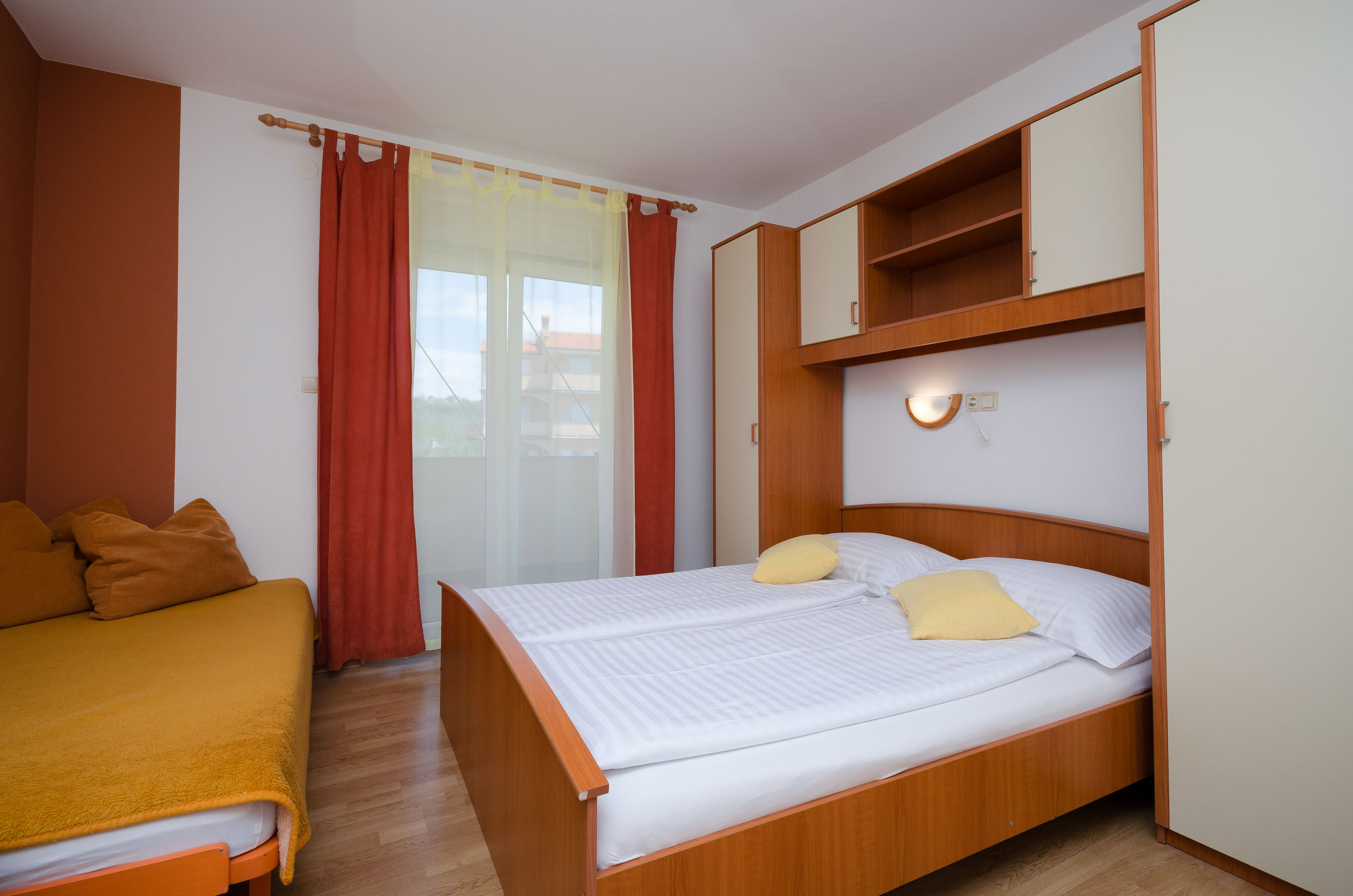 Apartments Mirjana 86911-A3
