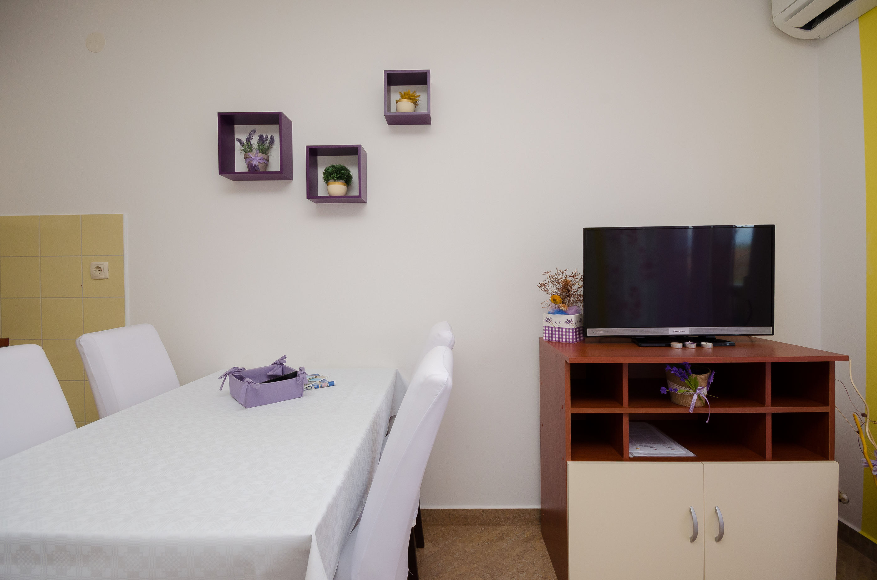 Apartments Mirjana 86911-A3
