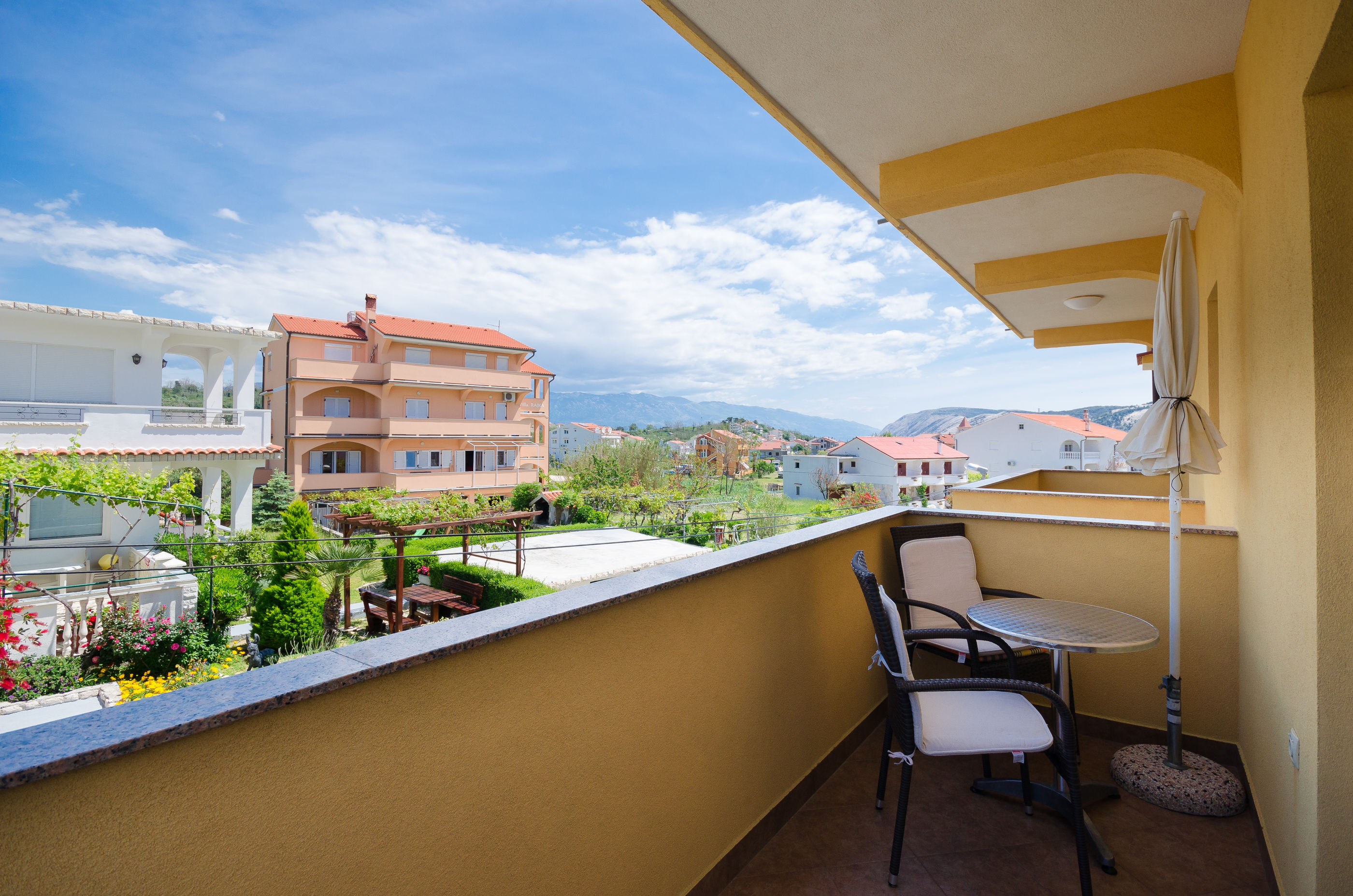 Apartments Mirjana 86911-A3