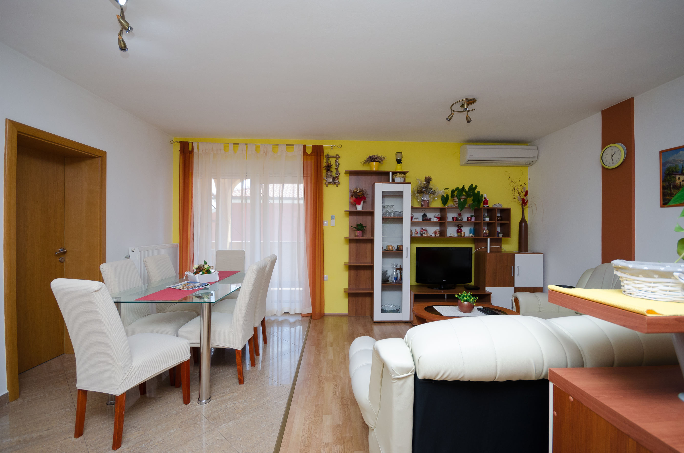 Apartments Mirjana 86911-A4