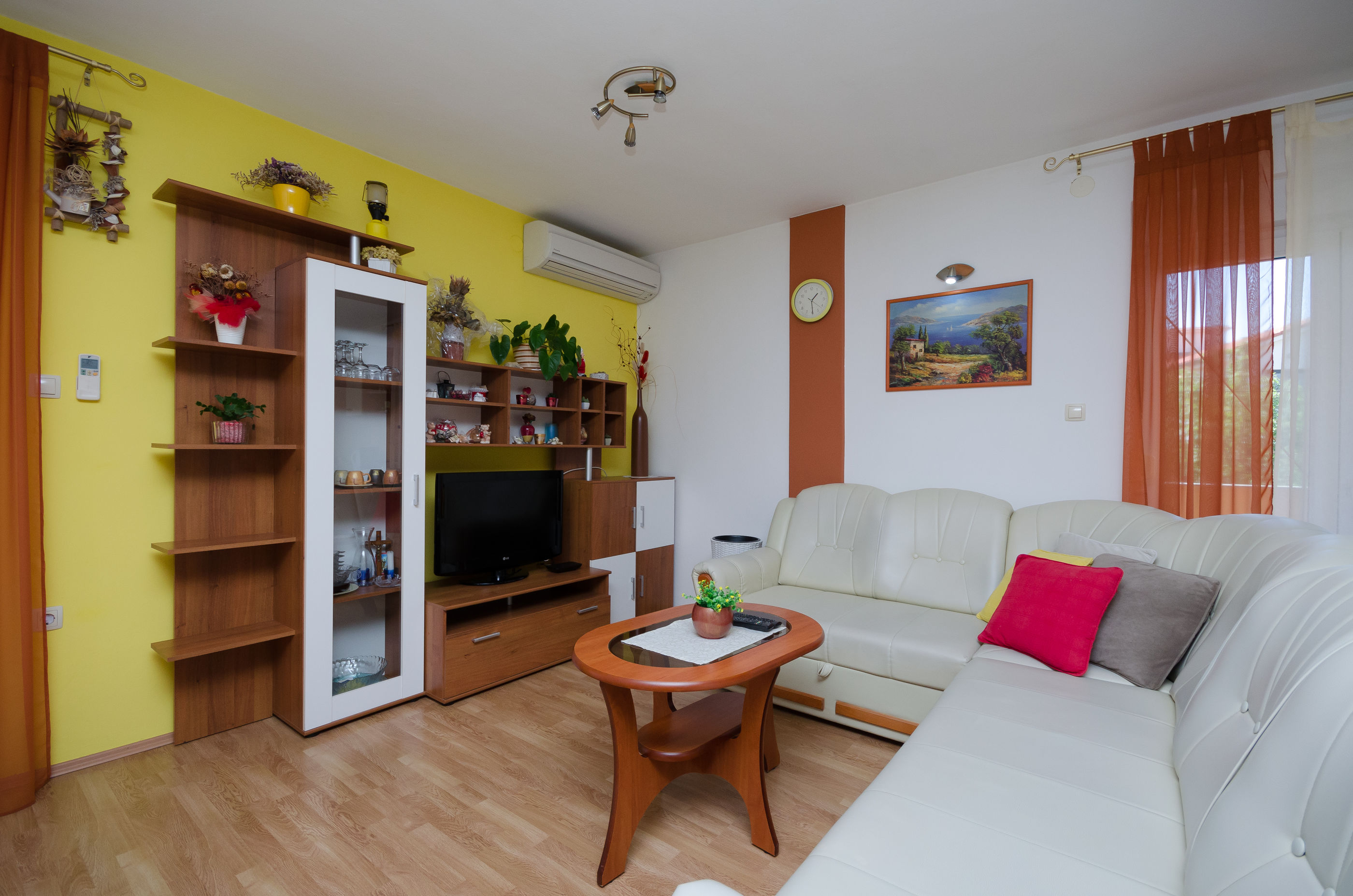 Apartments Mirjana 86911-A4