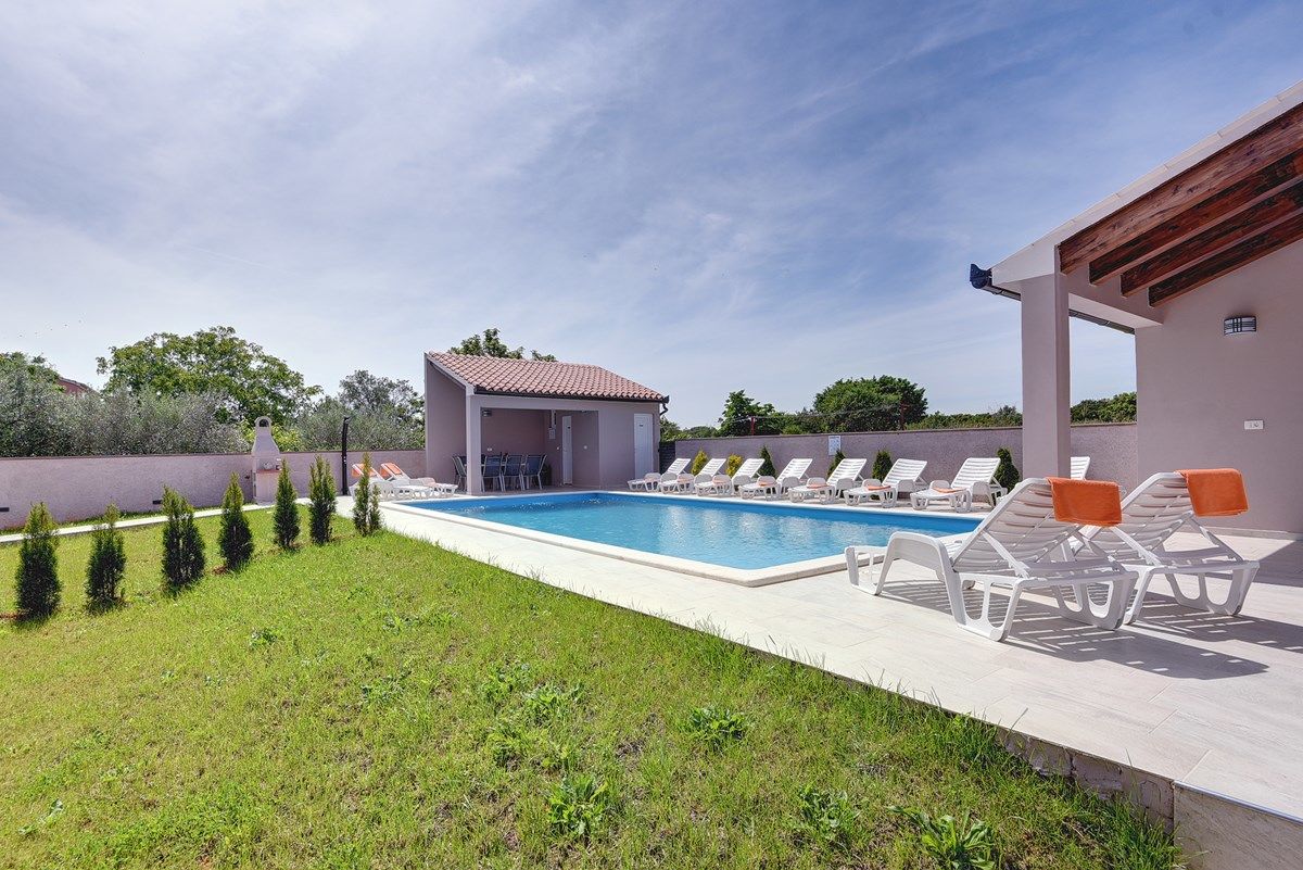 Villa Marcelia 74087-K1