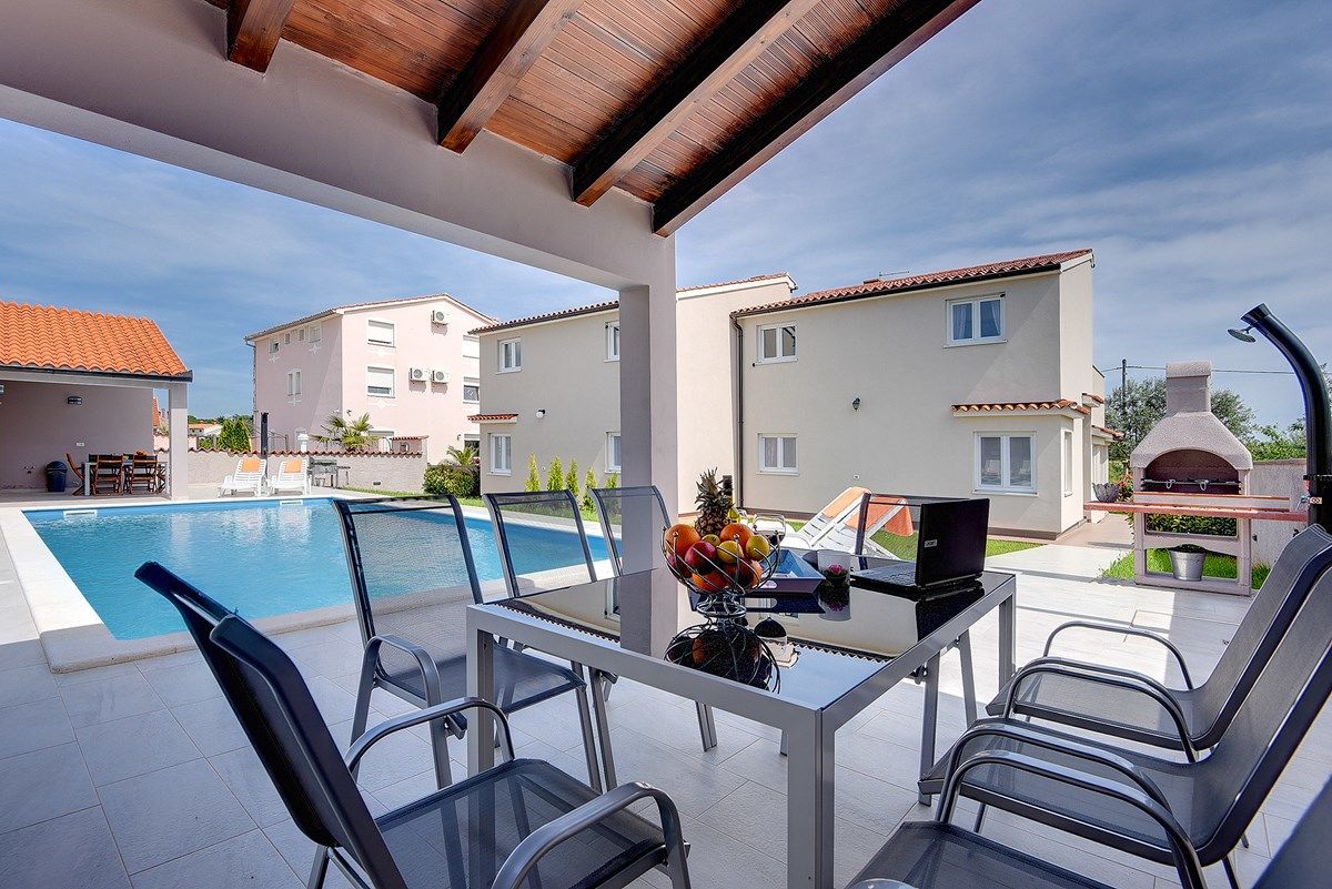 Villa Marcelia 74087-K1