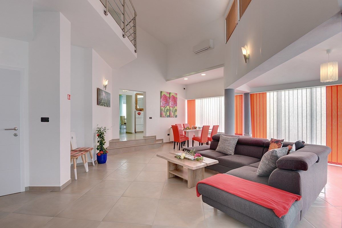 Villa Marcelia 74087-K1