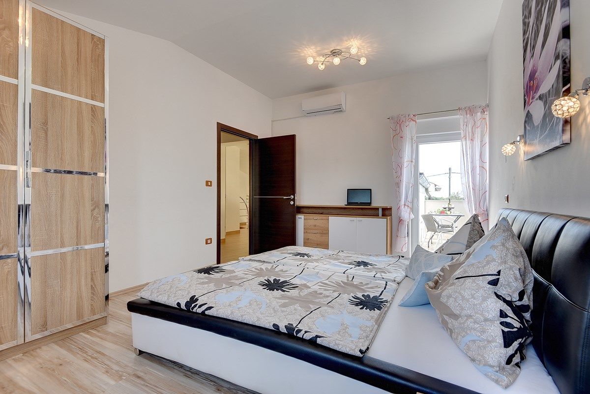 Villa Marcelia 74087-K1