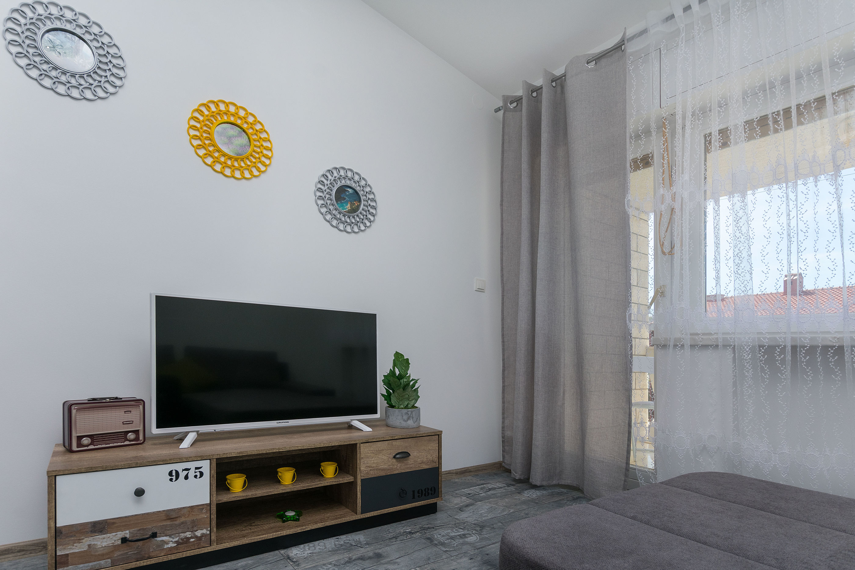Apartment Heaven 49761-A1