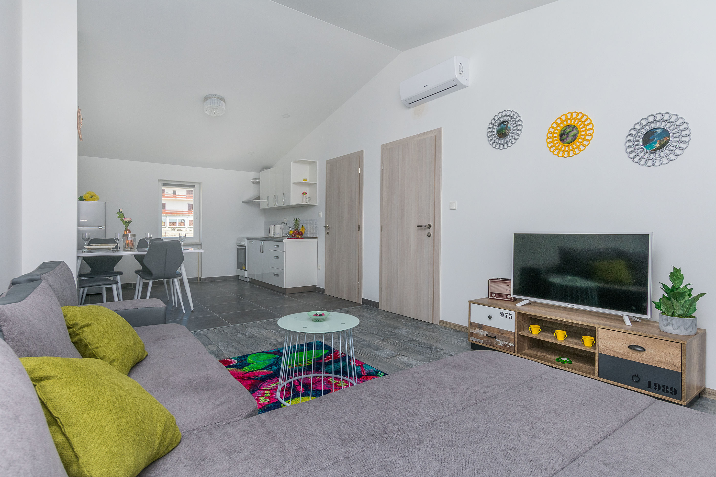 Apartment Heaven 49761-A1