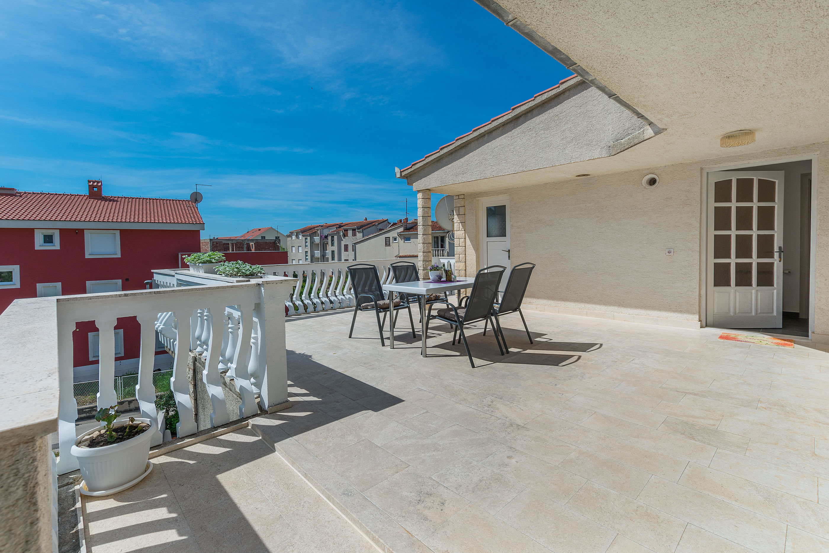 Apartment Heaven 49761-A1
