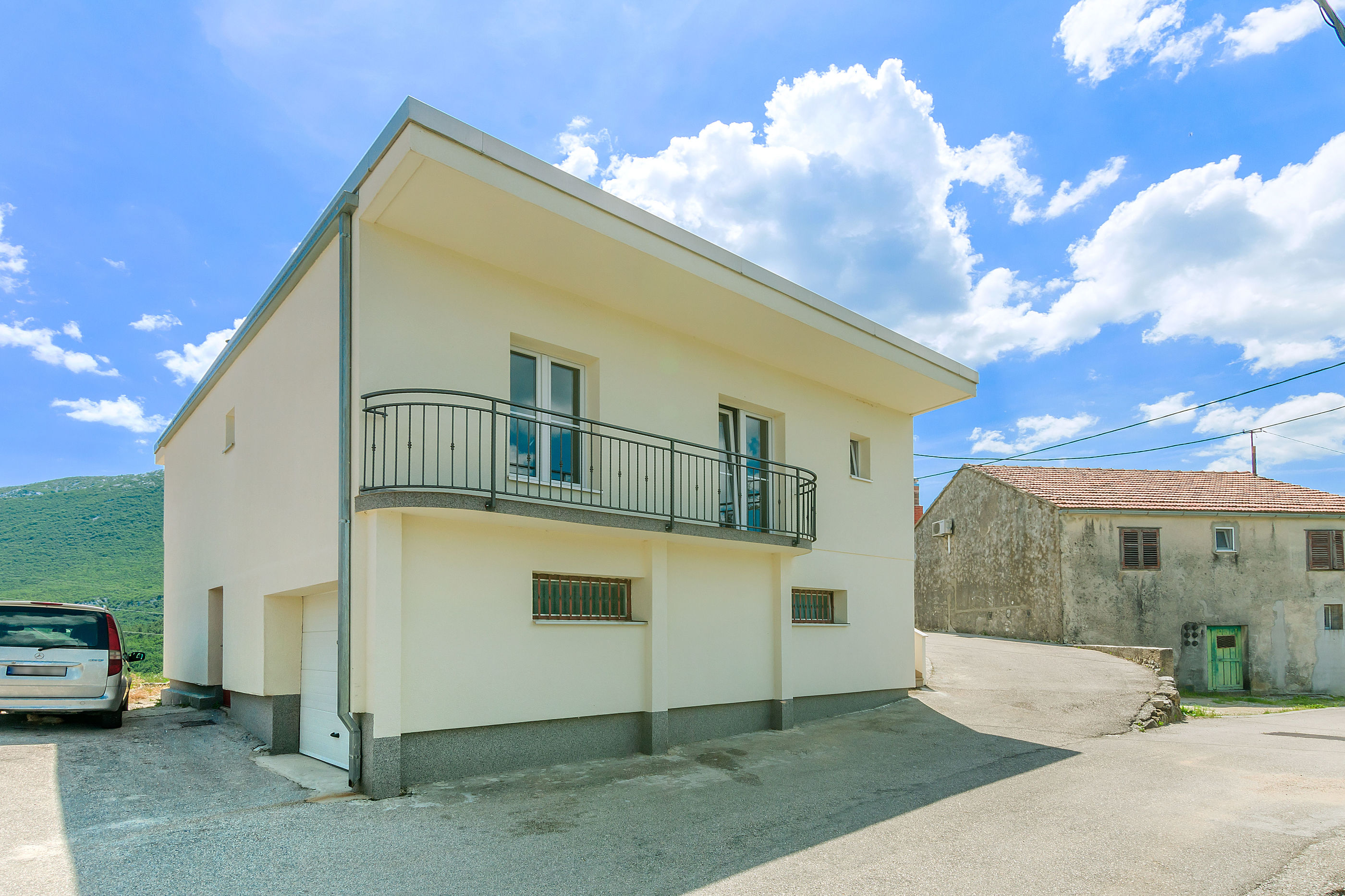 House Cattleya 67281-K1