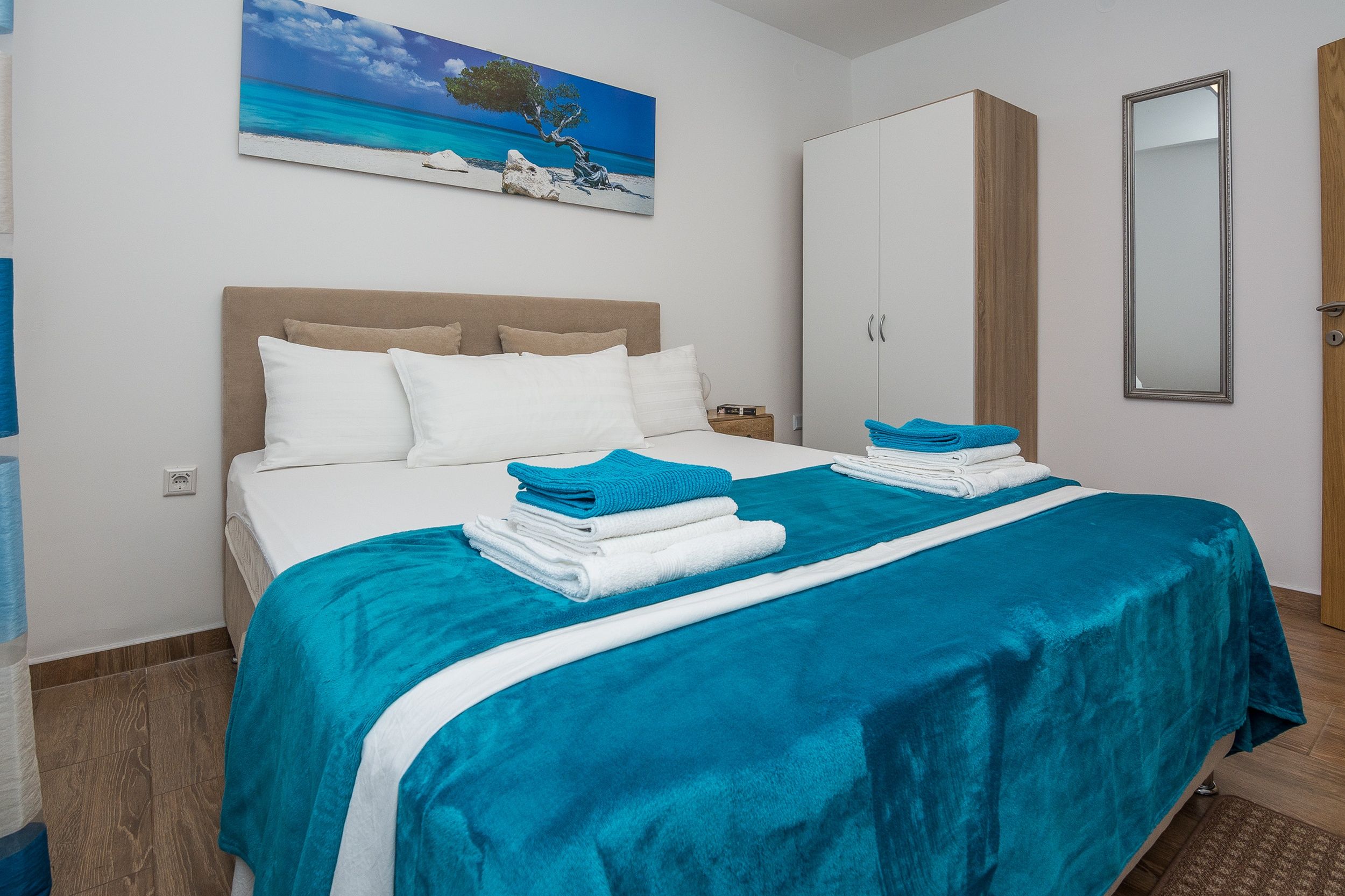 Apartments Kosic 72053-A1
