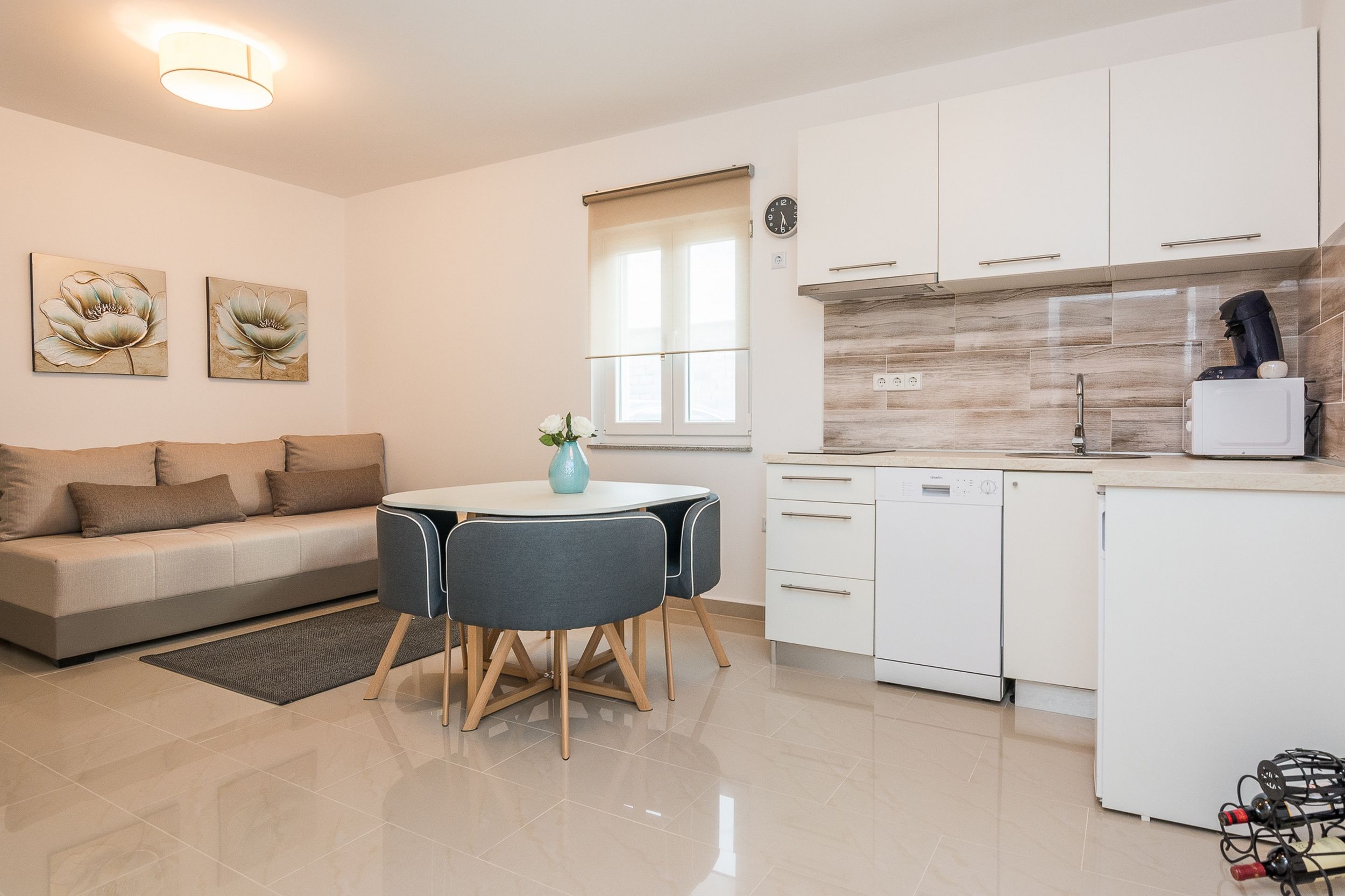 Apartments Kosic 72053-A2