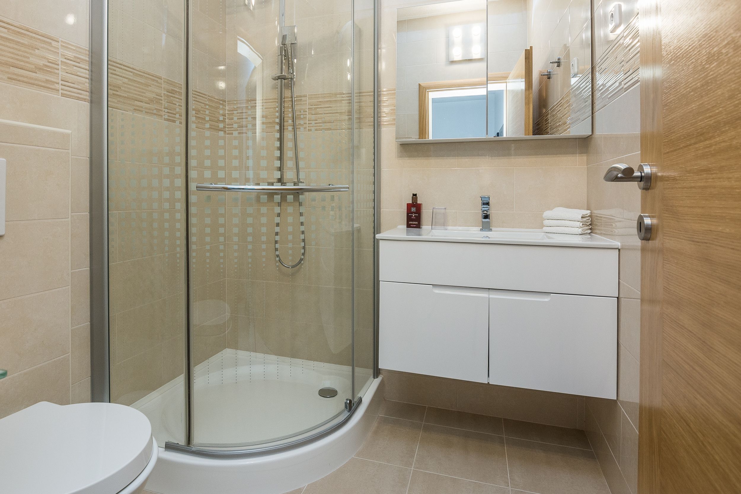 Apartments Kosic 72053-A2