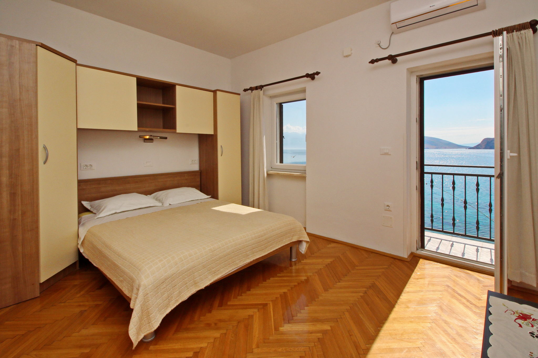 Apartment BARBALIC MIHOVIL 69025-A1