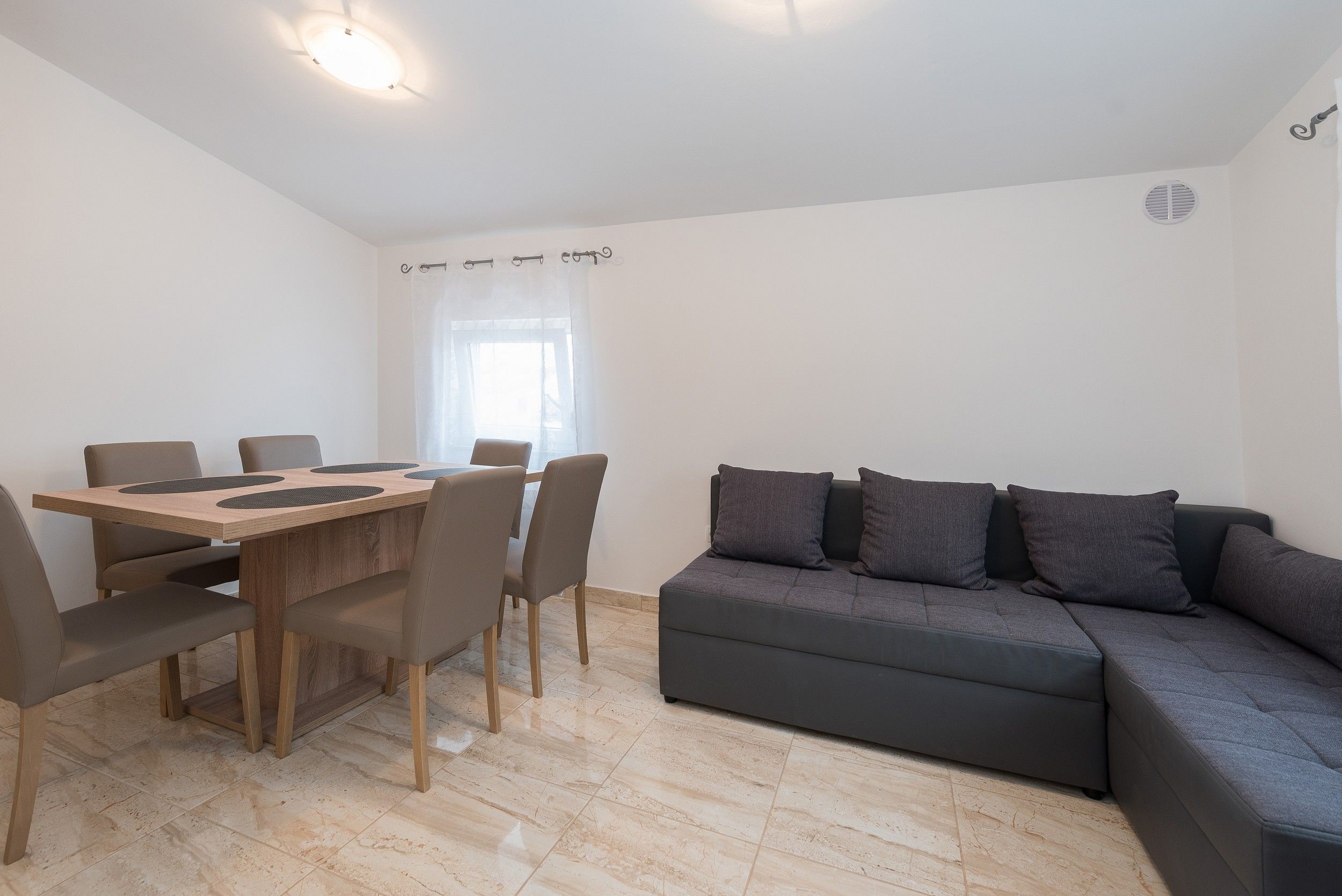 Apartment Banic 17322-A1