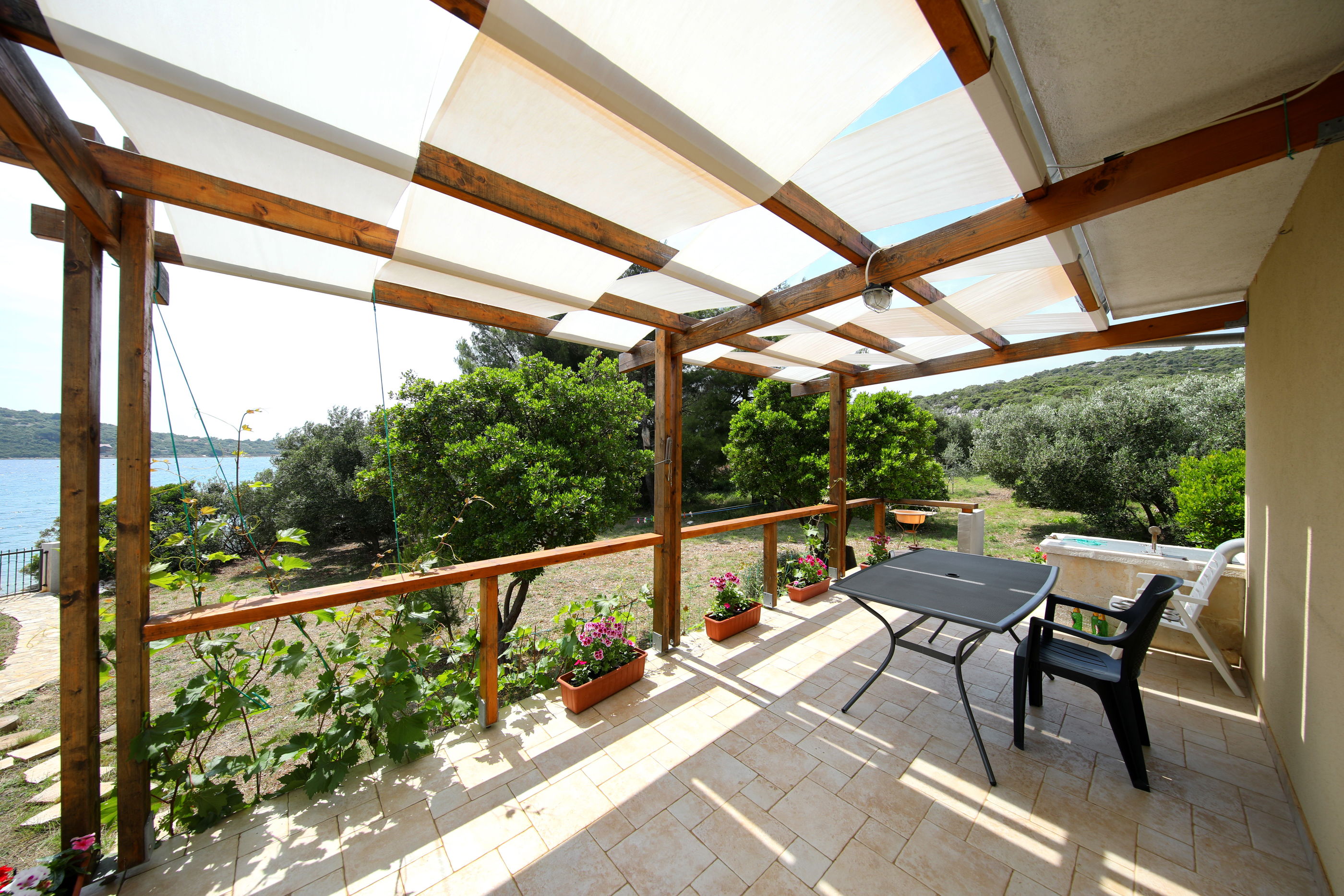 House Divna 14564-K1