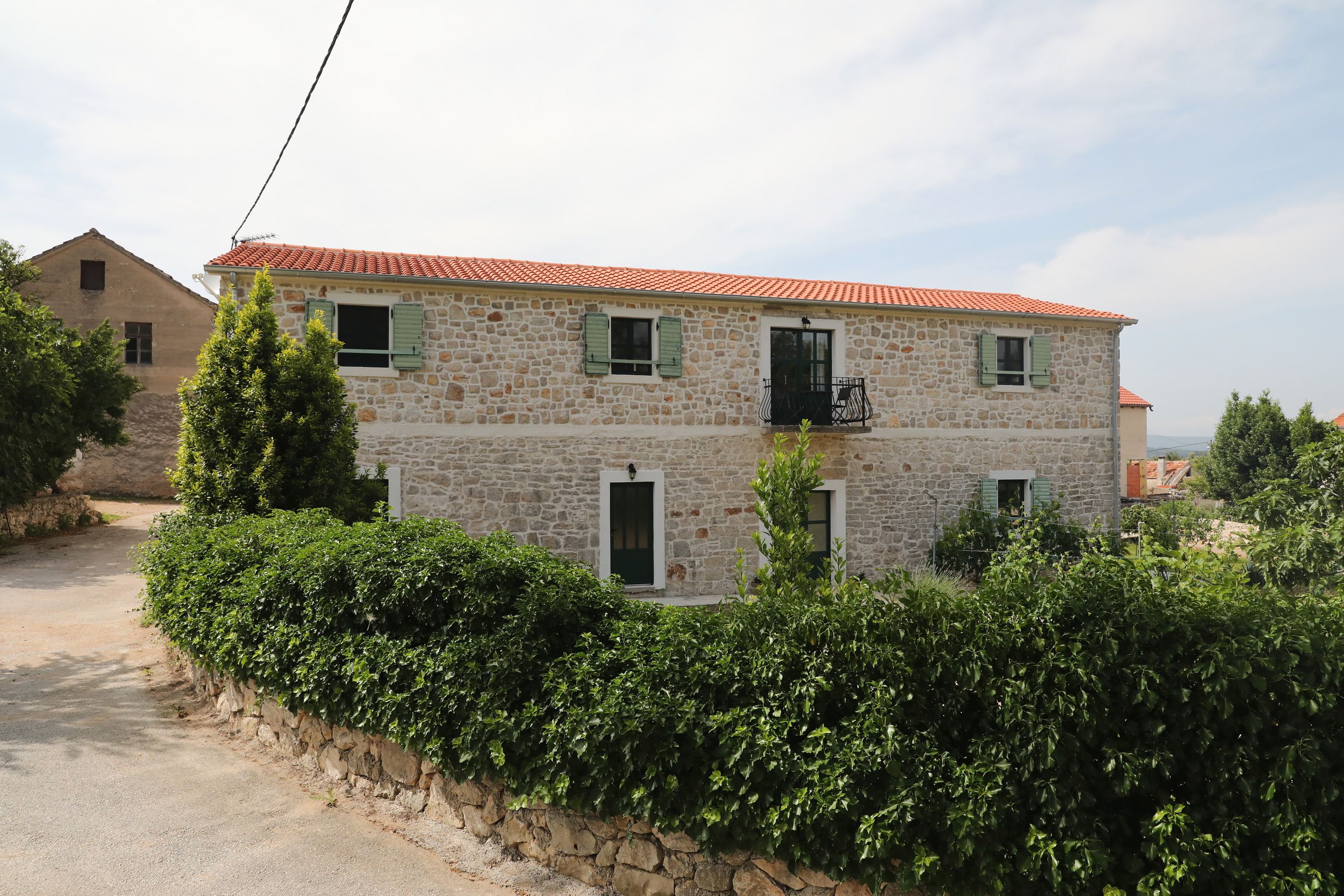 Apartments Tarragon 14575-A1