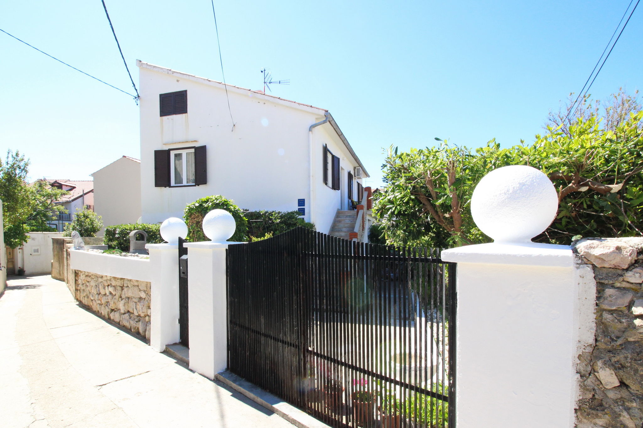 Apartments Pleše 69321-A1