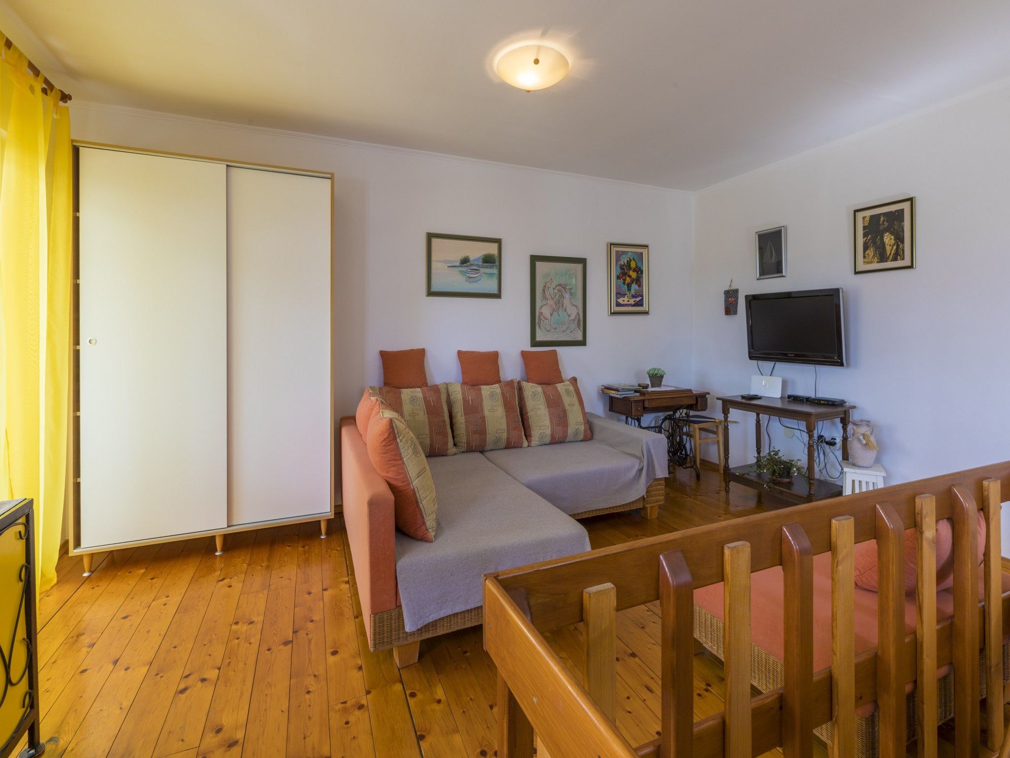 House Haus Vlady 74561-K1