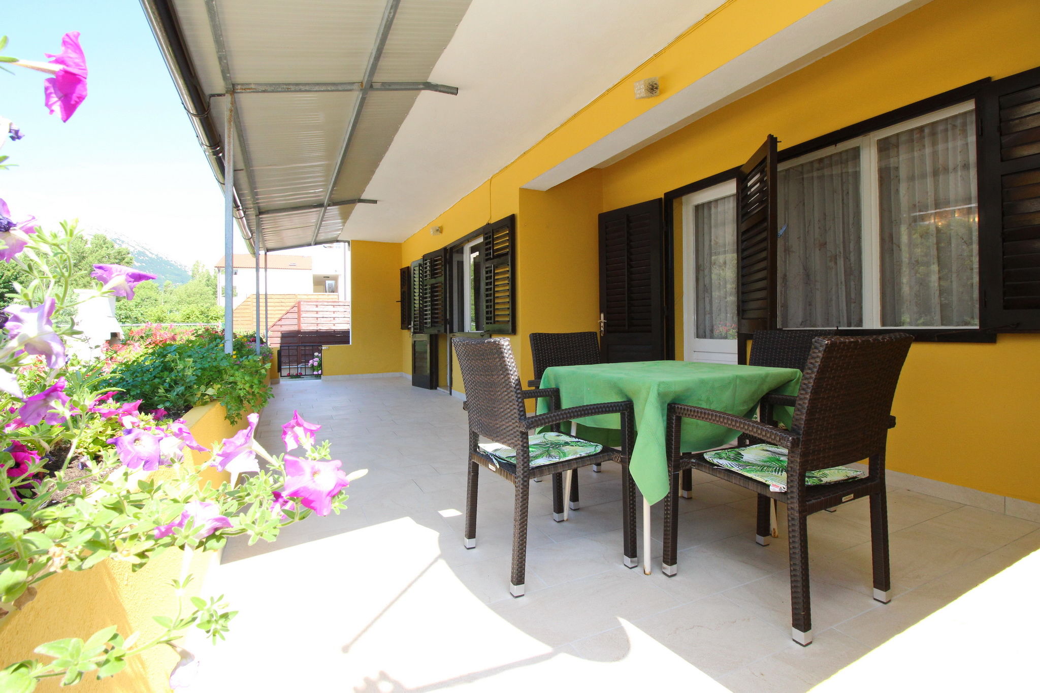 Apartments Capic Pescivica 69013-A1