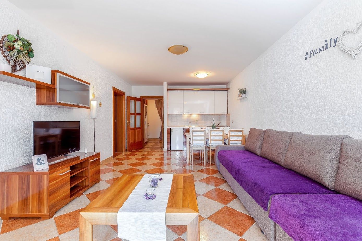 Apartments Tommy 74711-A2