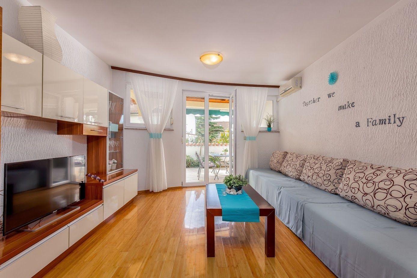 Apartments Tommy 74711-A3