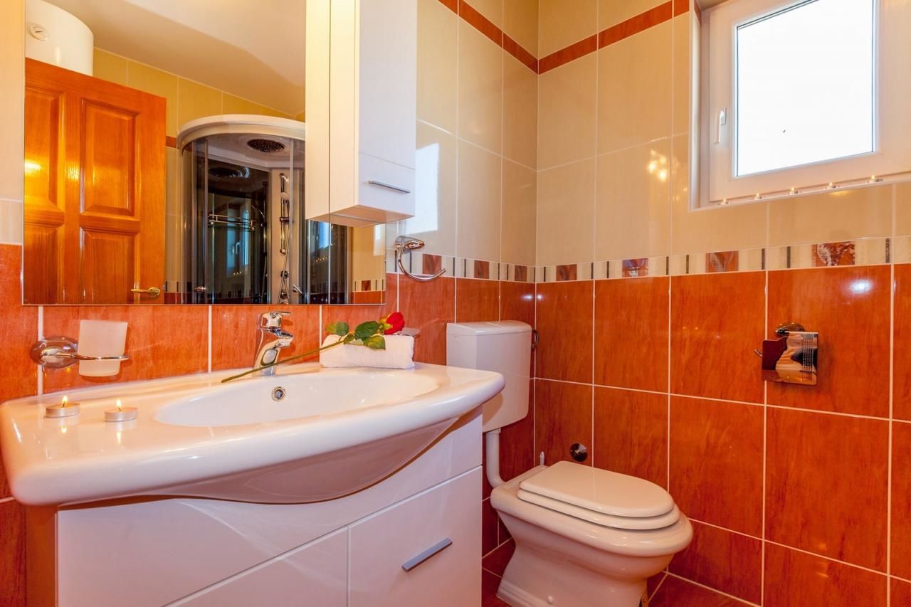 Apartments Tommy Com 74751-A2