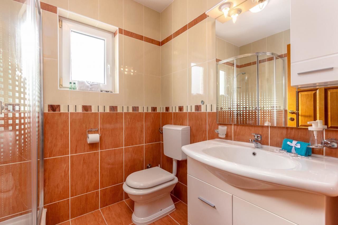 Apartments Tommy Com 74751-A3