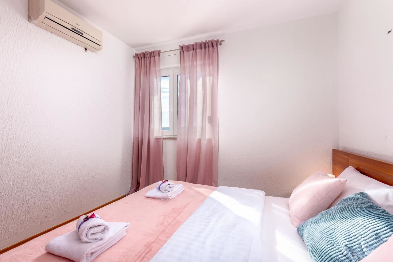 Apartments Tommy Com 74751-A4