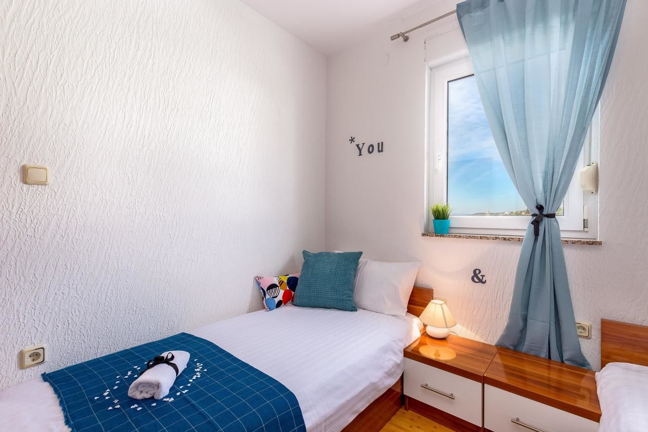 Apartments Tommy Com 74751-A4