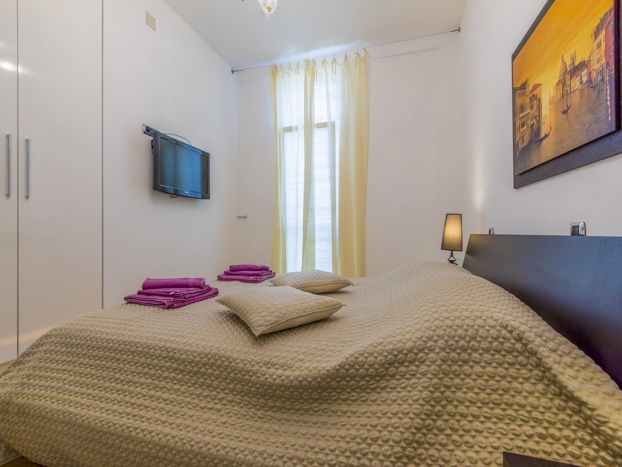 Apartment Sunny 62703-A1