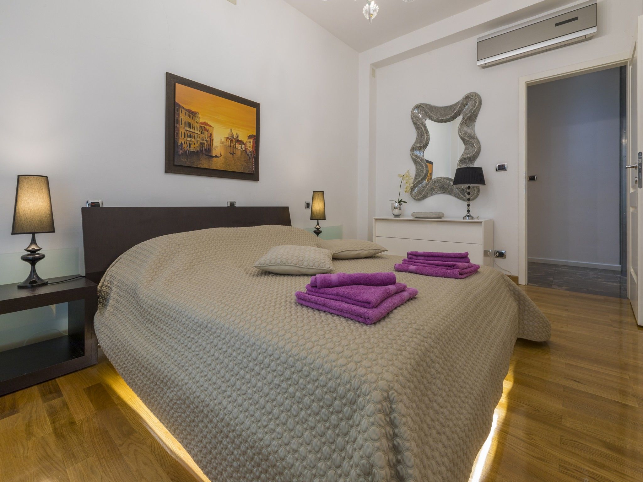 Apartment Sunny 62703-A1